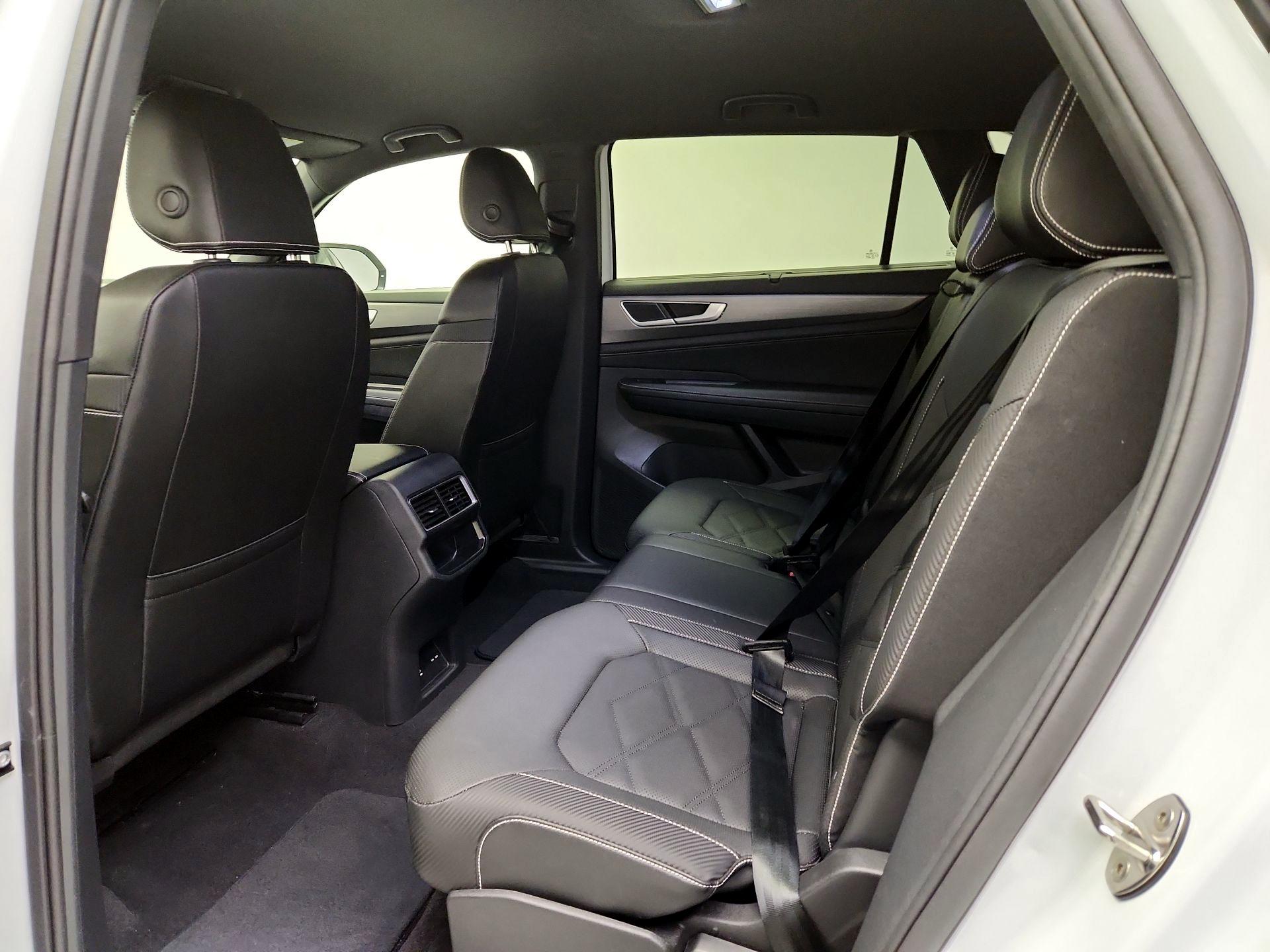 Thumbnail: 2025 Volkswagen Atlas - 20