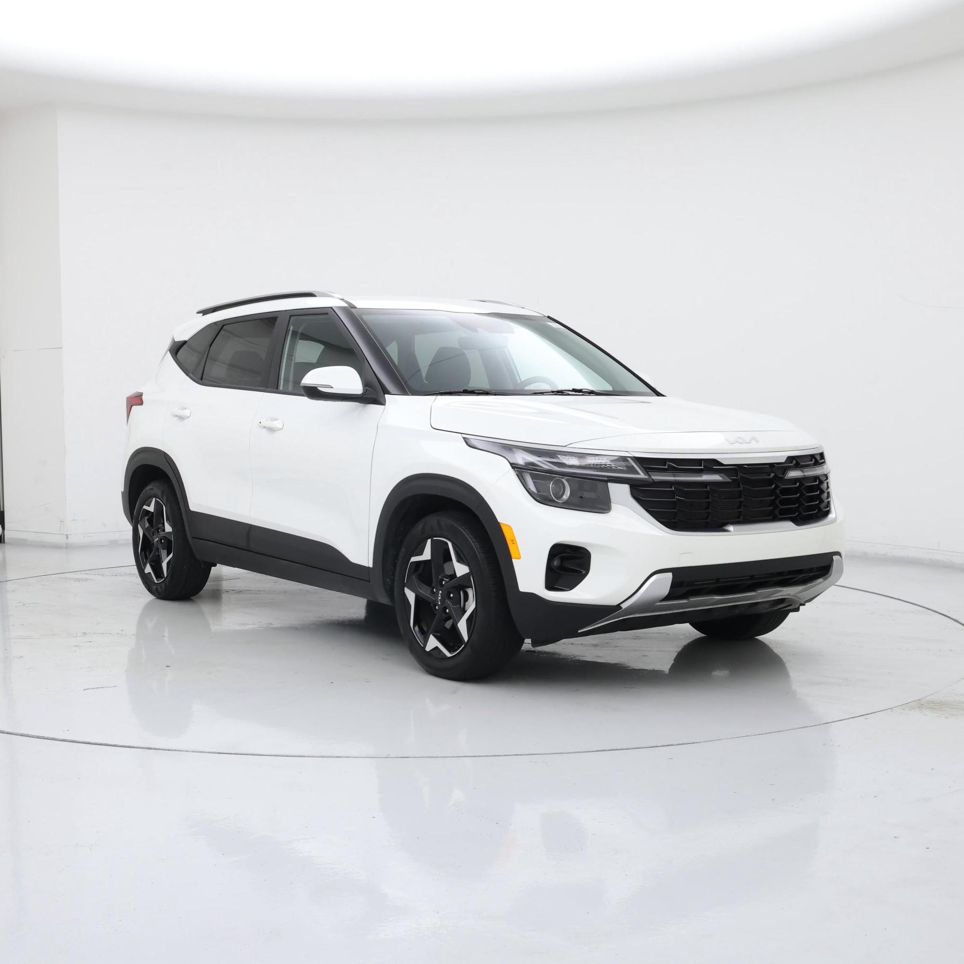 White 2025 Kia Seltos S FWD SUV / Crossover Front-Wheel Drive Automatic