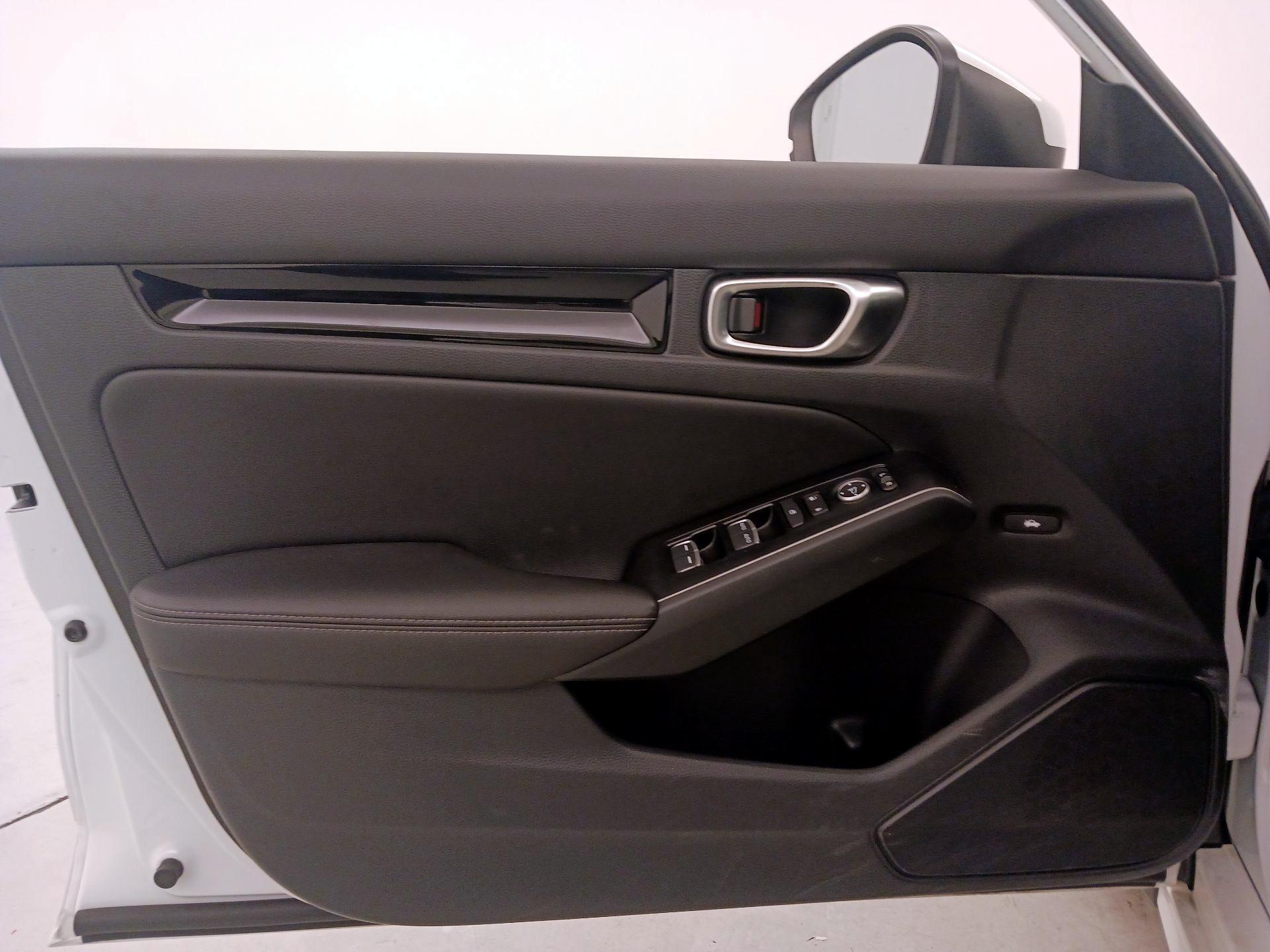 Thumbnail: 2023 Honda Civic - 12