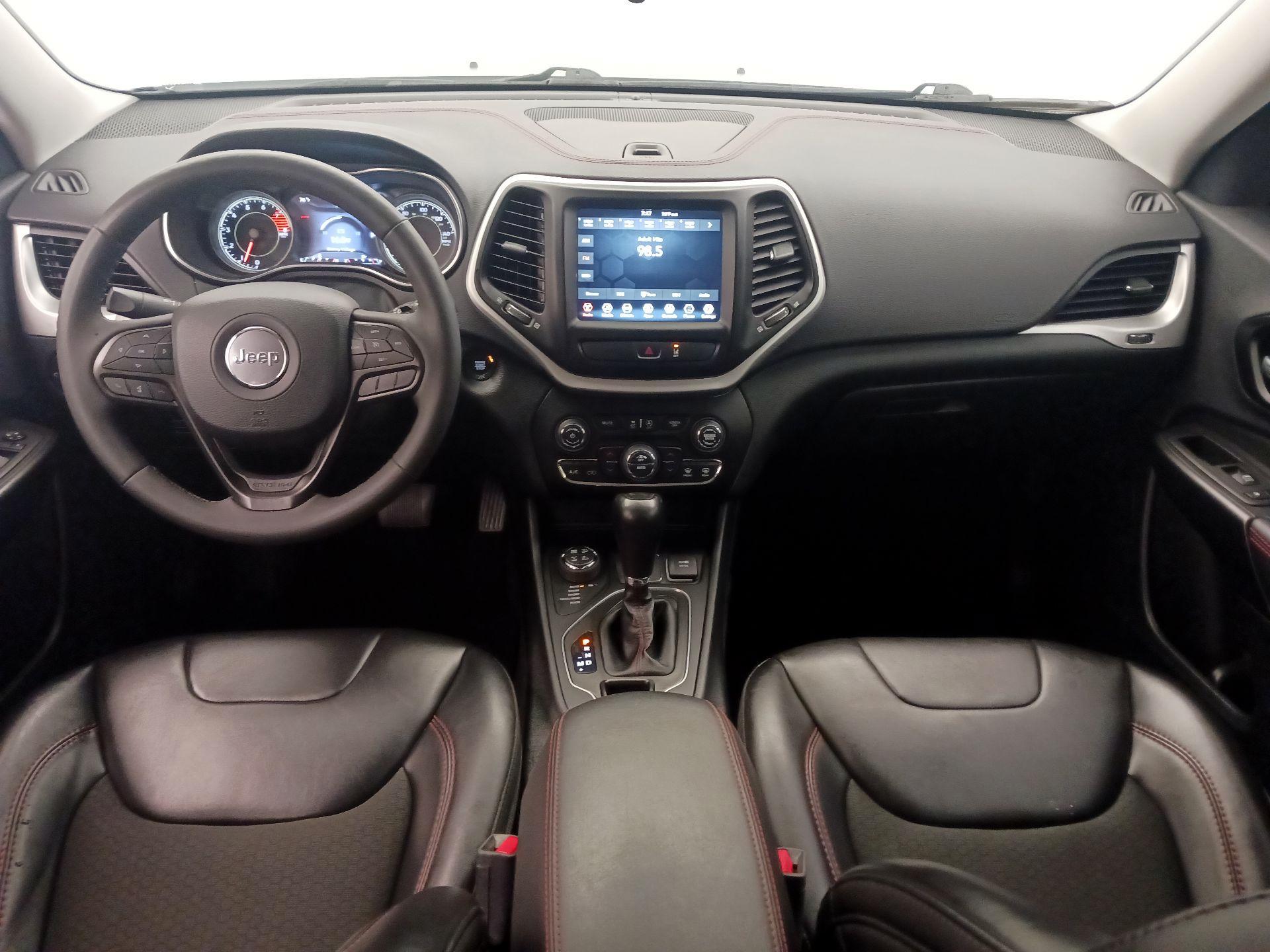 Thumbnail: 2022 Jeep Cherokee - 9
