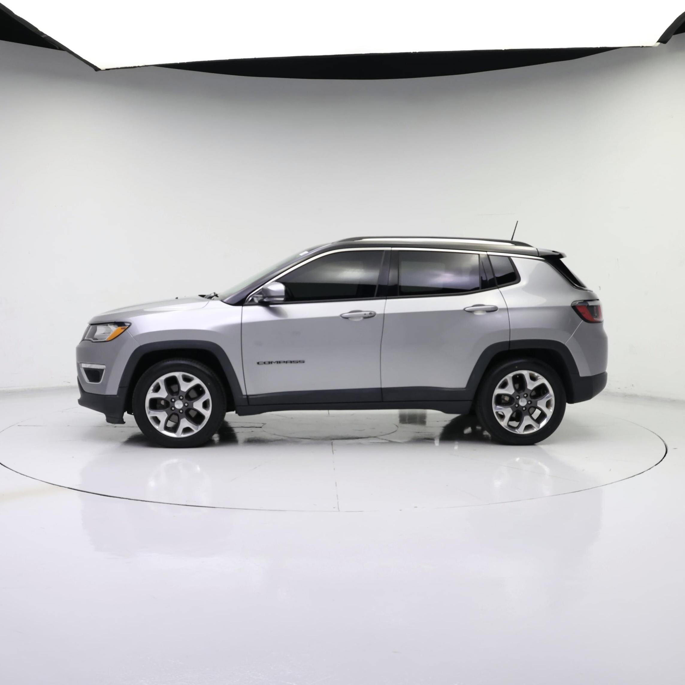 Thumbnail: 2019 Jeep Compass - 3