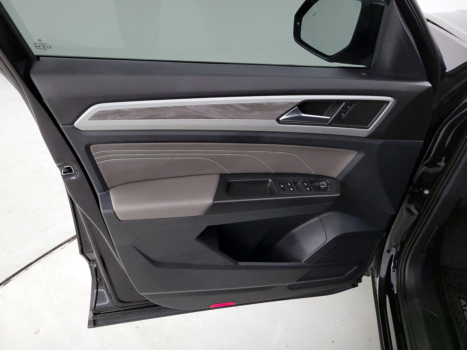 Thumbnail: 2022 Volkswagen Atlas - 12