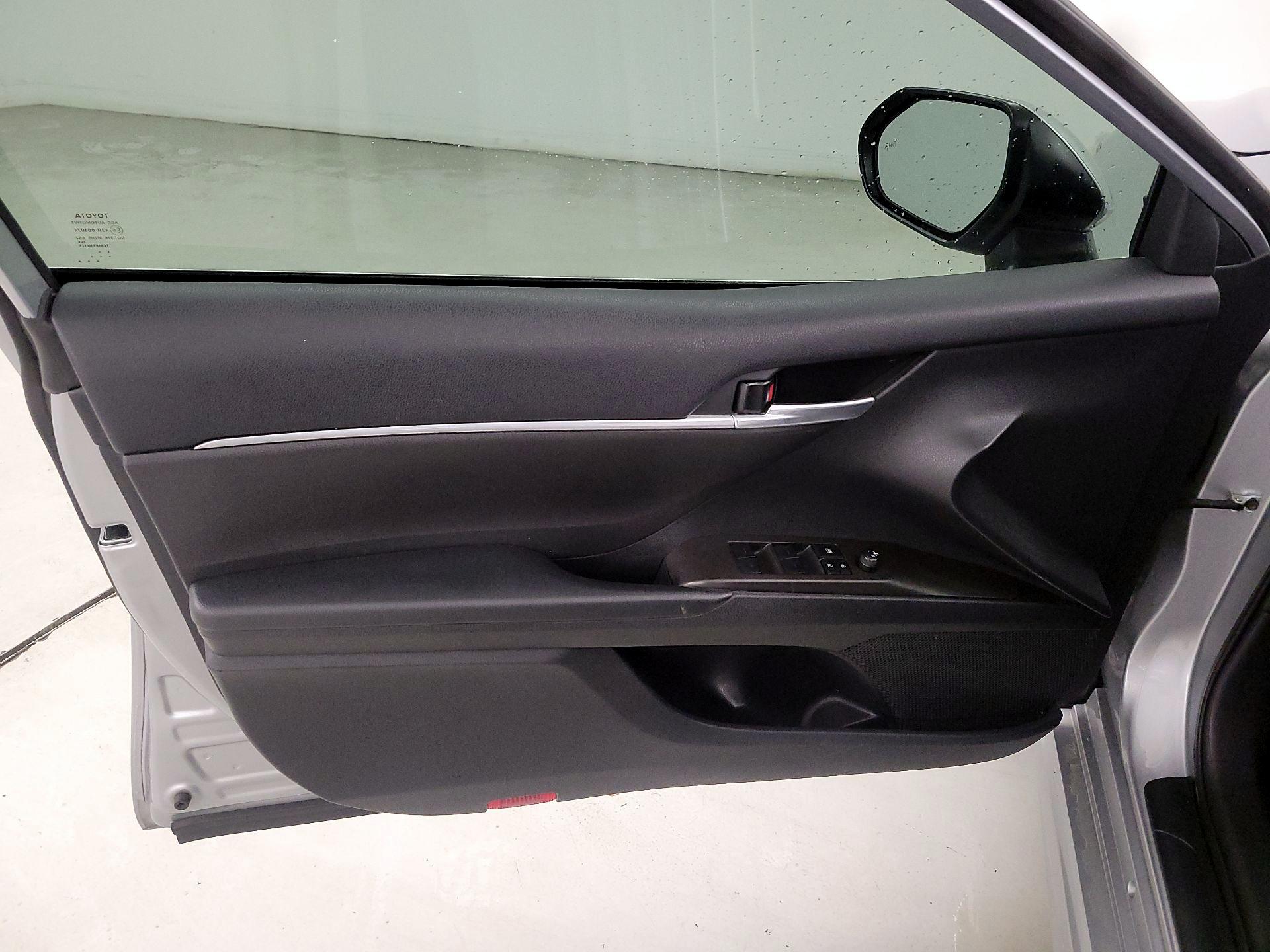 Thumbnail: 2024 Toyota Camry - 12