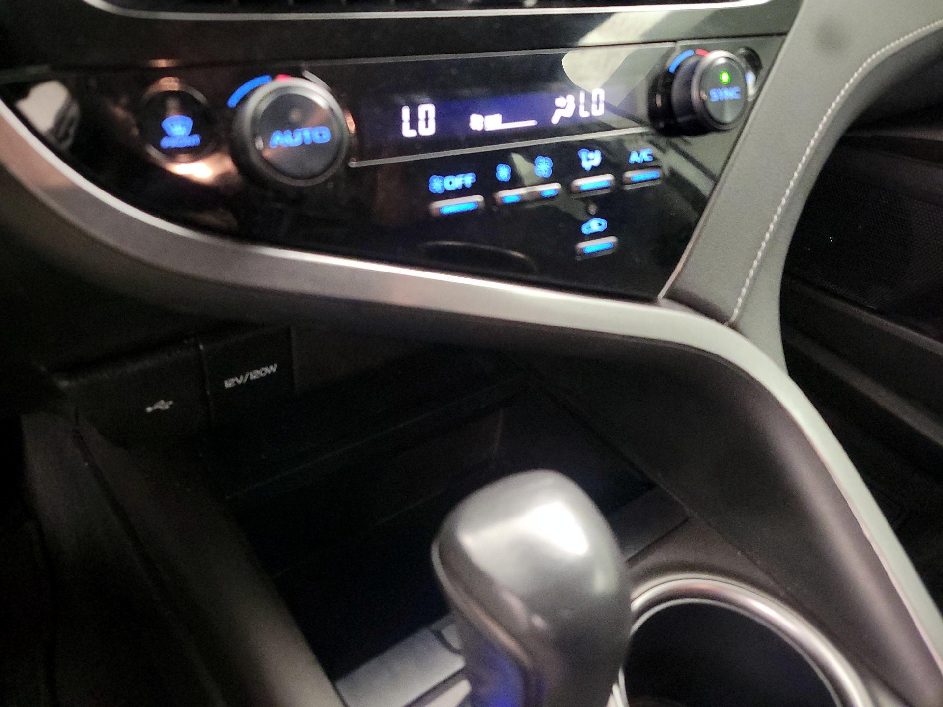 Thumbnail: 2024 Toyota Camry - 16