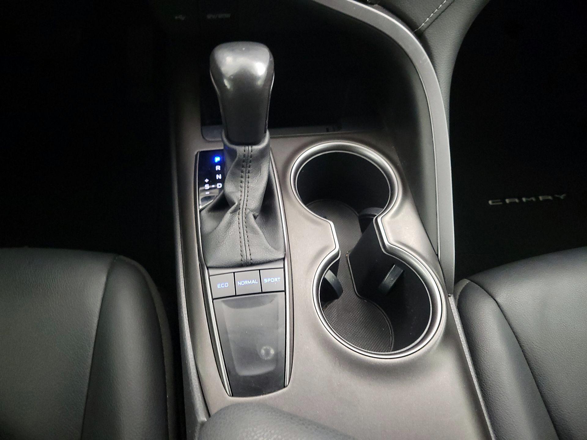 Thumbnail: 2024 Toyota Camry - 17