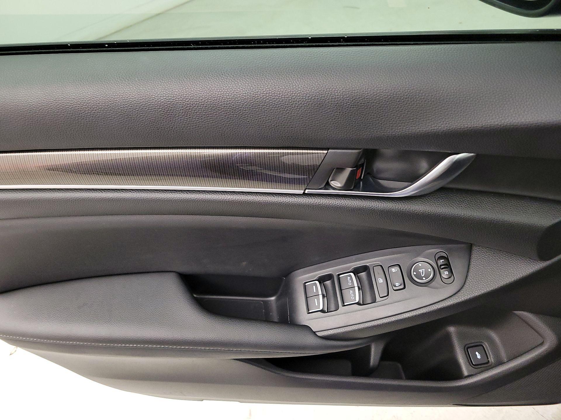 Thumbnail: 2020 Honda Accord - 12