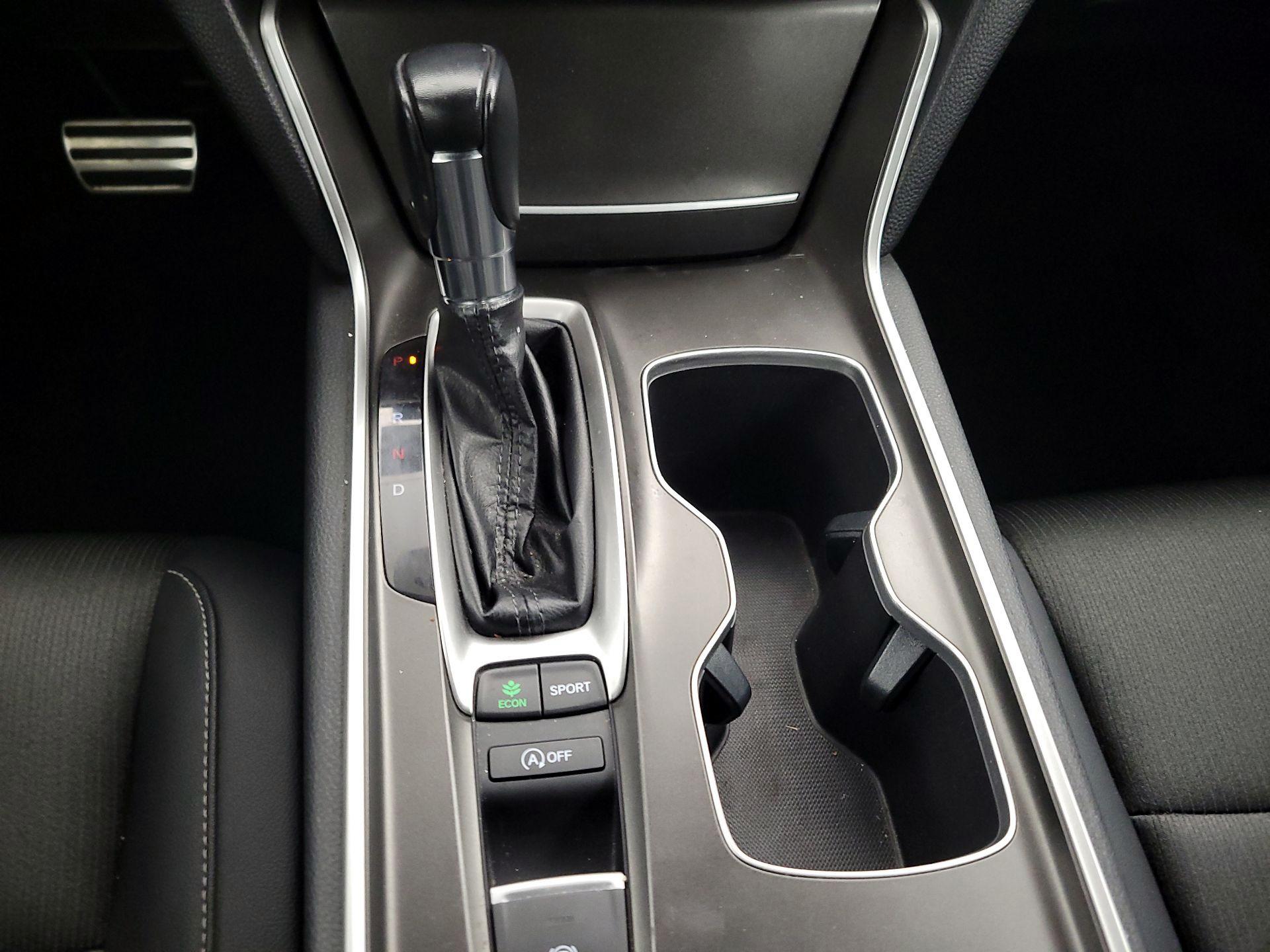 Thumbnail: 2022 Honda Accord - 17