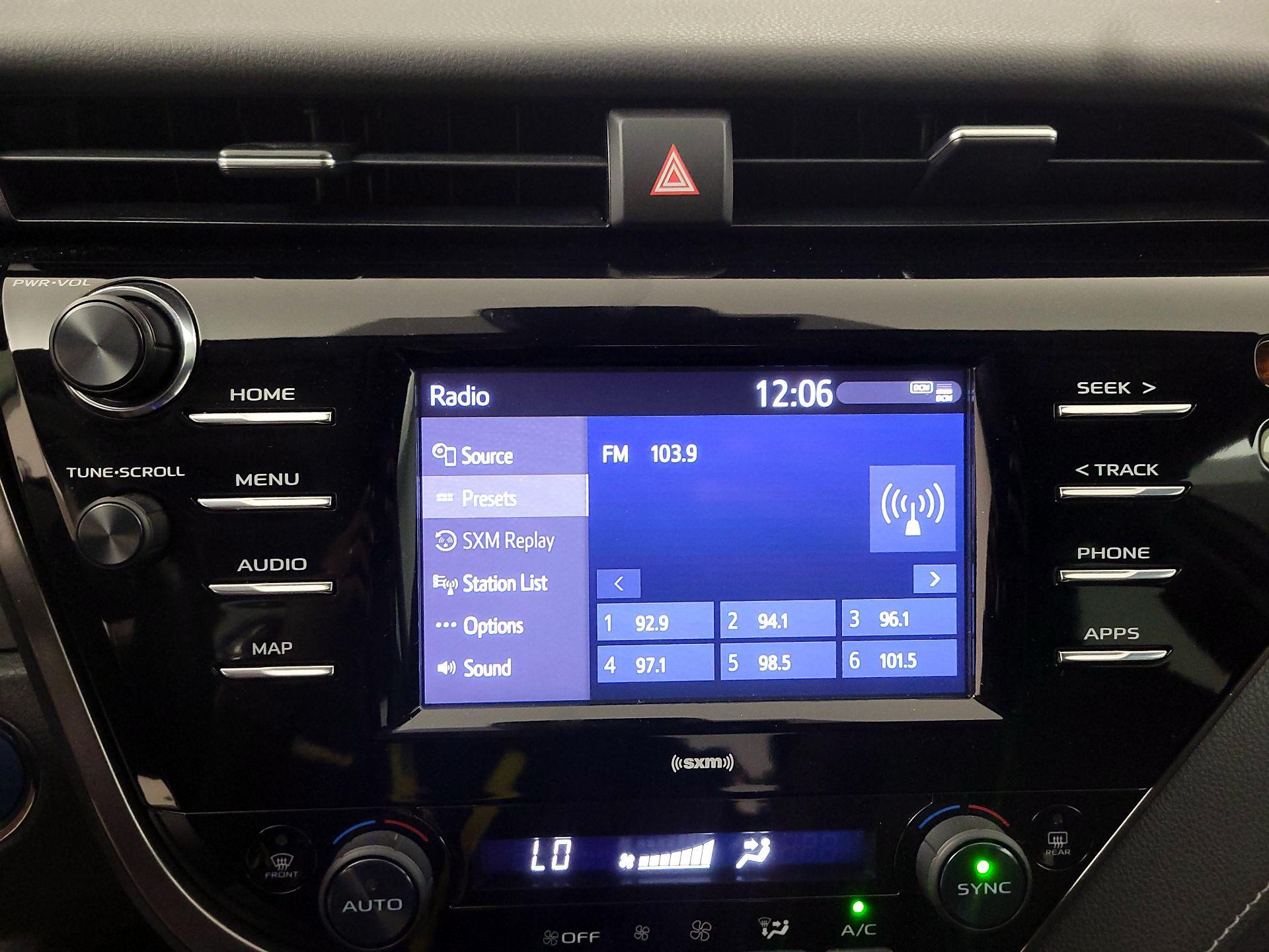 Thumbnail: 2020 Toyota Camry - 15