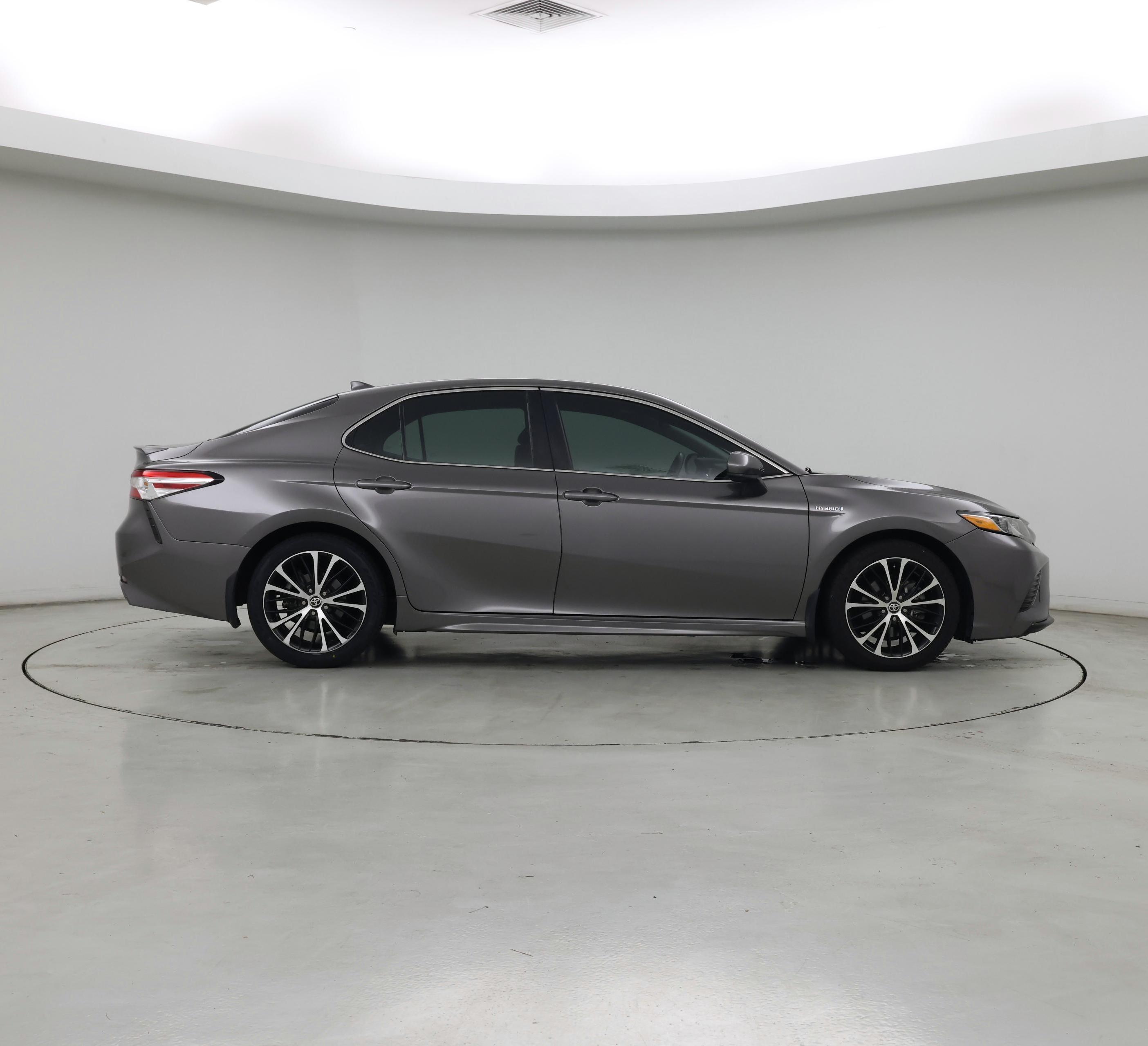 Thumbnail: 2020 Toyota Camry - 7