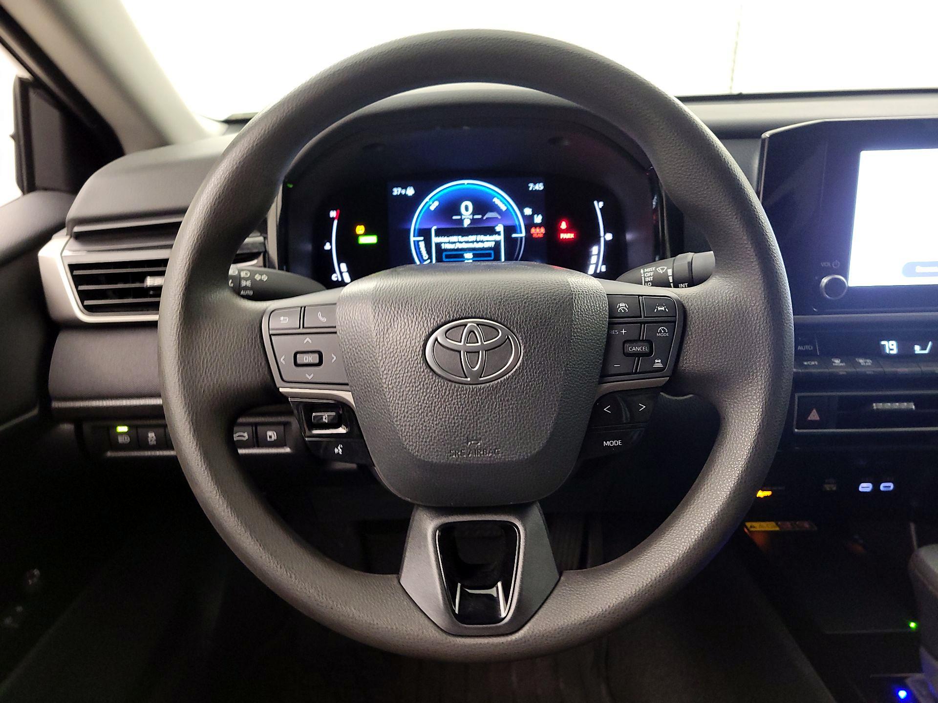 Thumbnail: 2025 Toyota Camry - 10