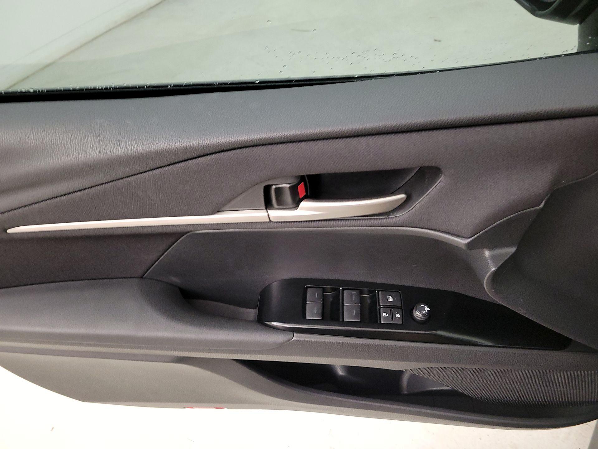 Thumbnail: 2025 Toyota Camry - 12