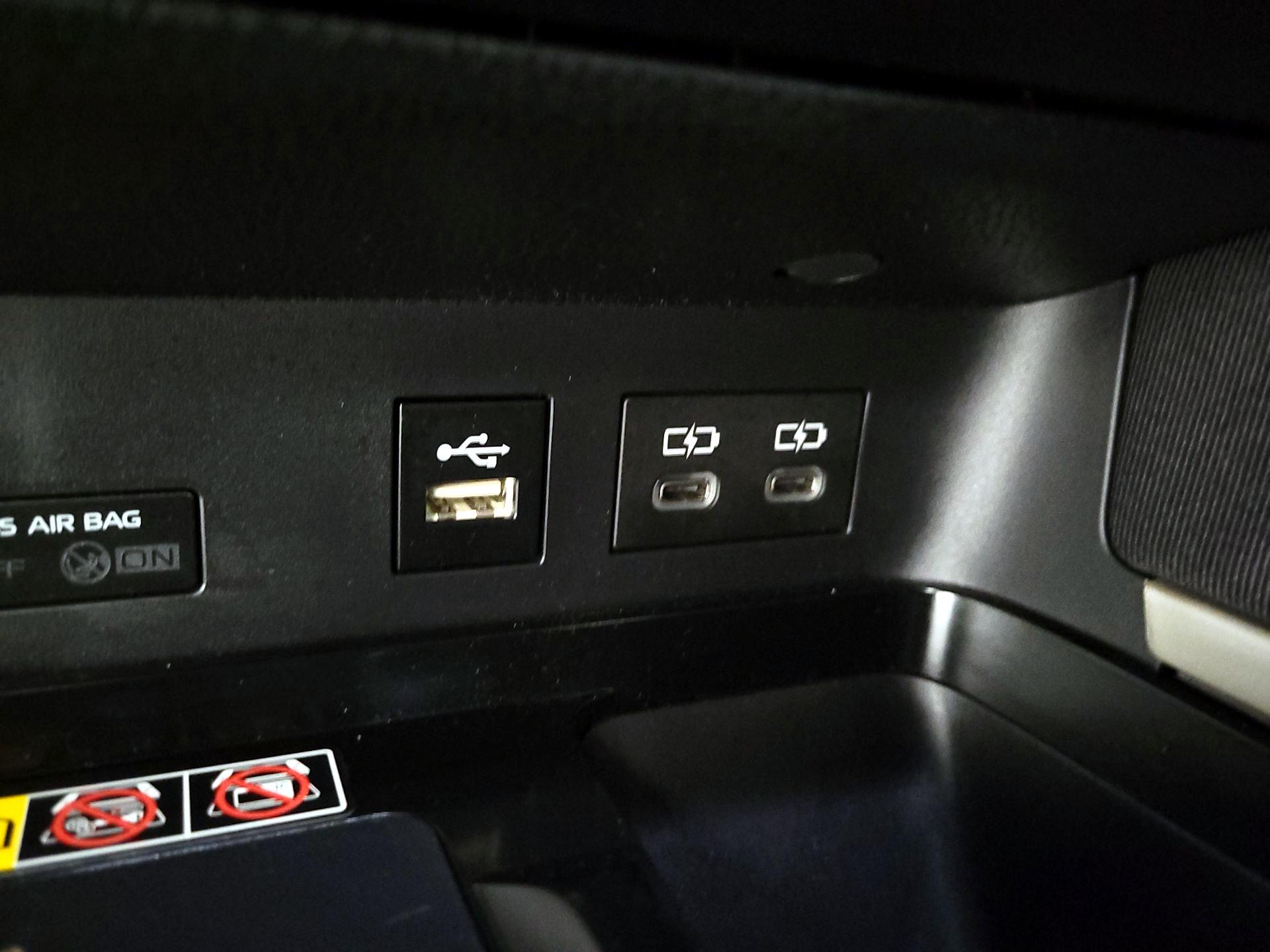 Thumbnail: 2025 Toyota Camry - 18