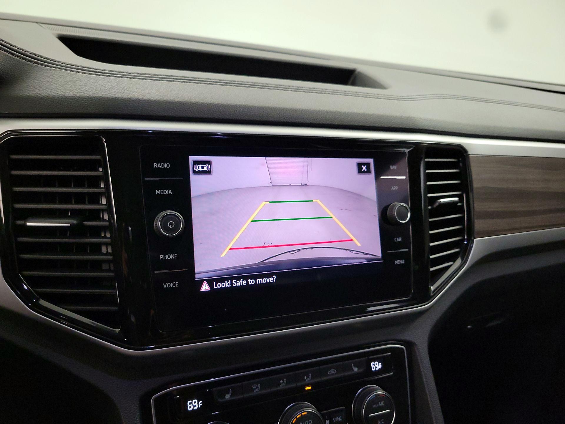 Thumbnail: 2022 Volkswagen Atlas - 15