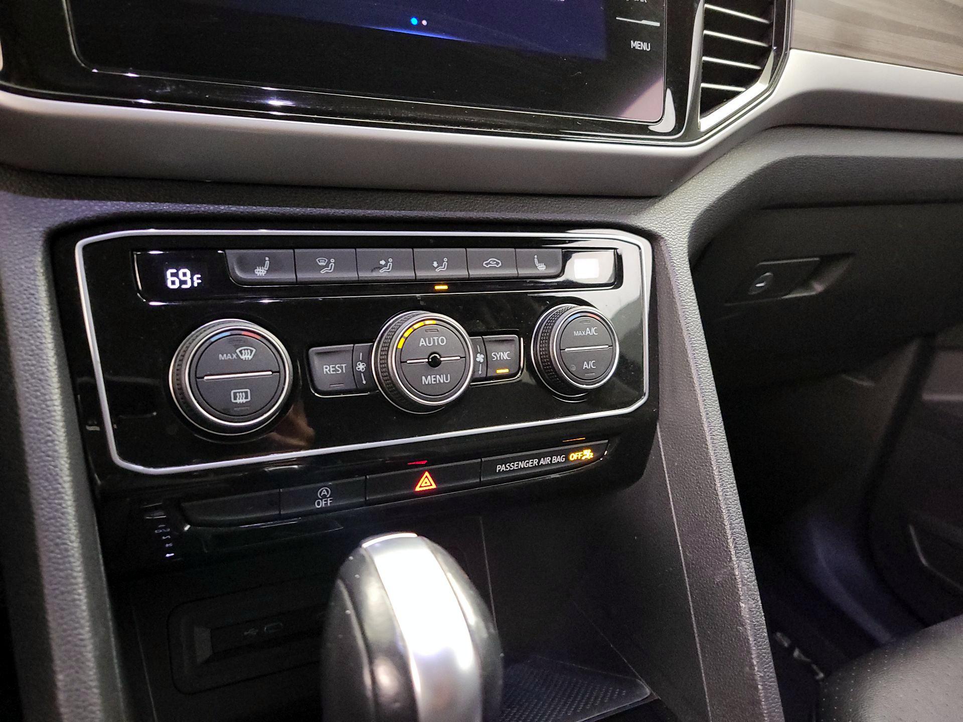 Thumbnail: 2022 Volkswagen Atlas - 17