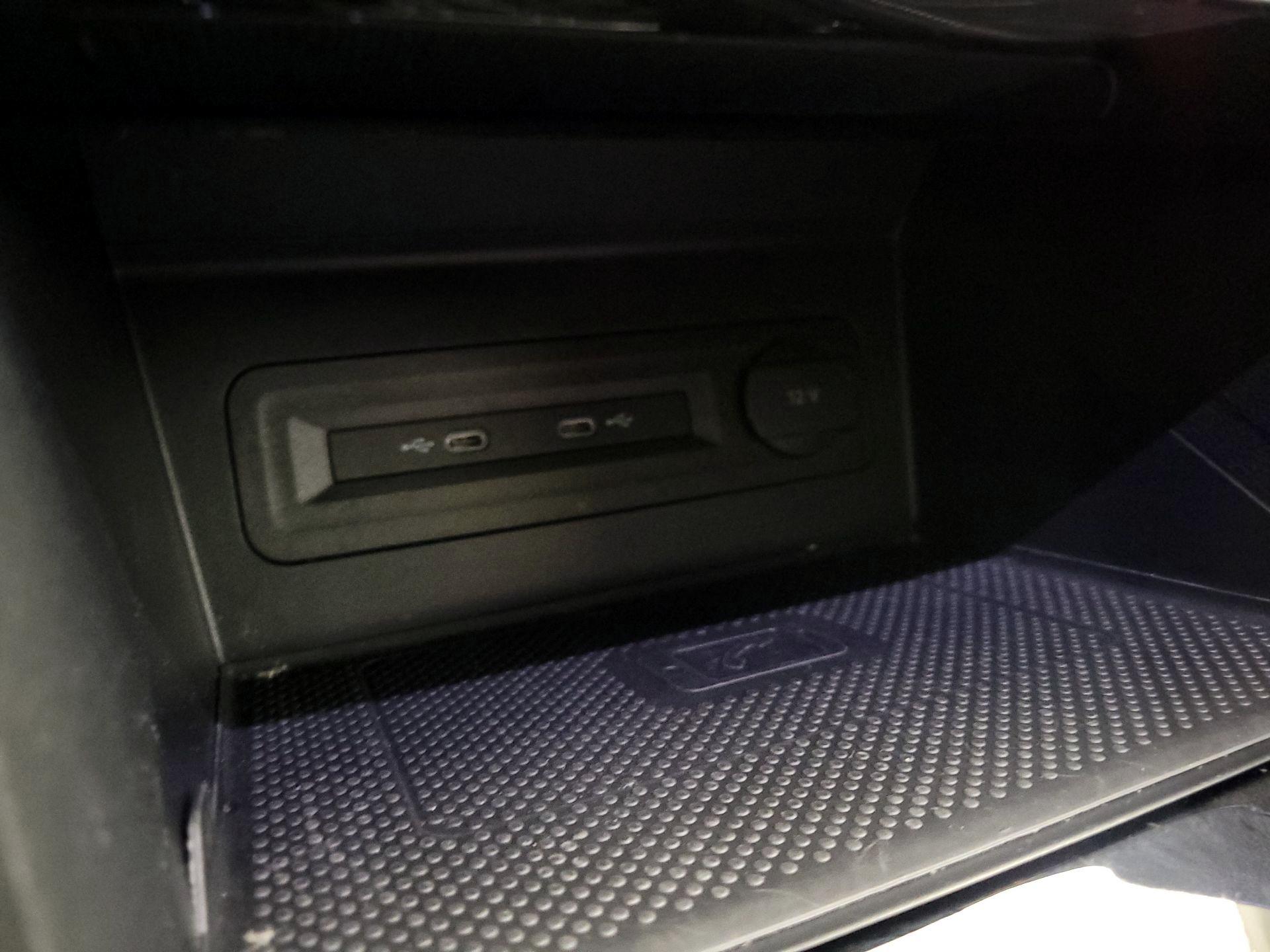 Thumbnail: 2022 Volkswagen Atlas - 19