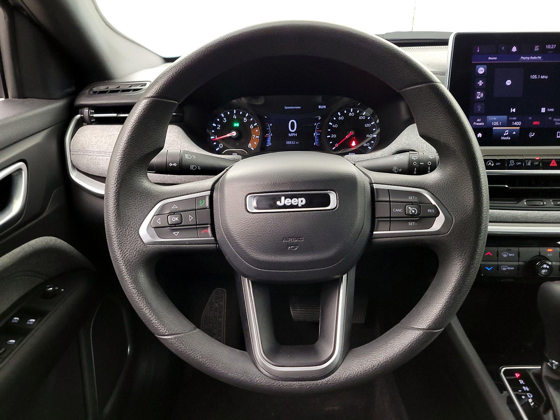 Thumbnail: 2023 Jeep Compass - 10