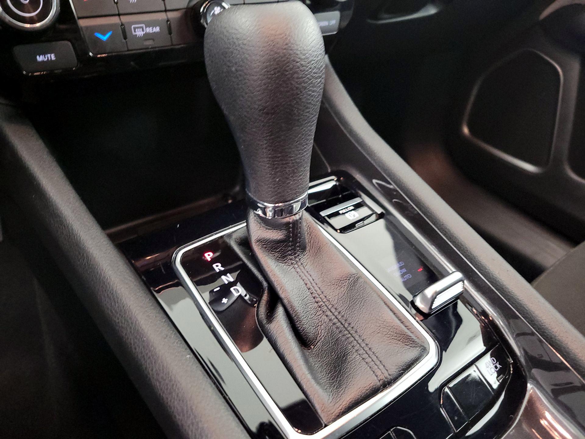 Thumbnail: 2023 Jeep Compass - 17