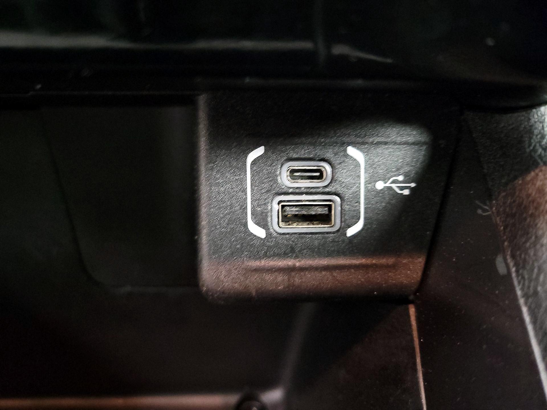 Thumbnail: 2023 Jeep Compass - 18