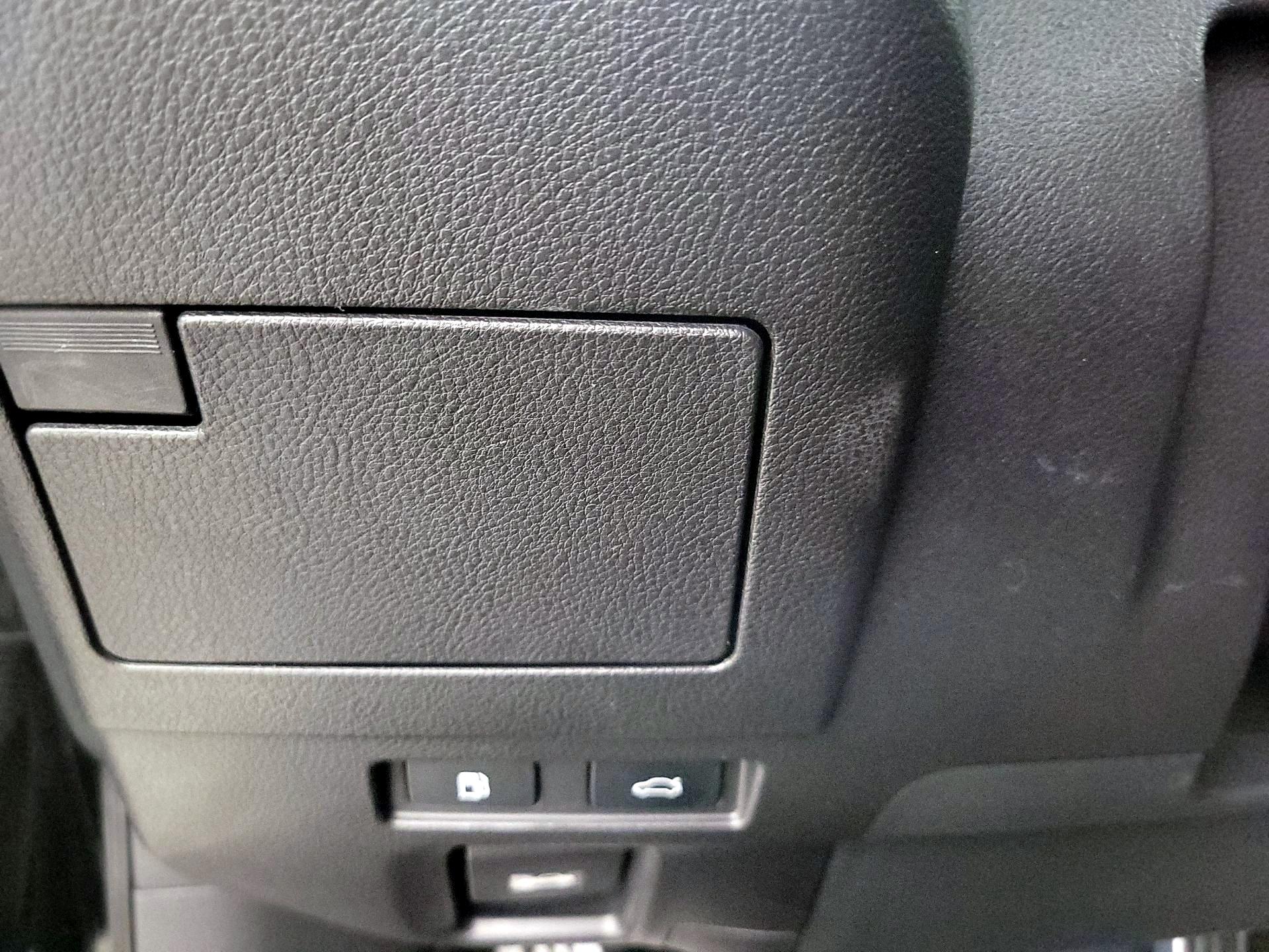 Thumbnail: 2023 Lexus ES - 13