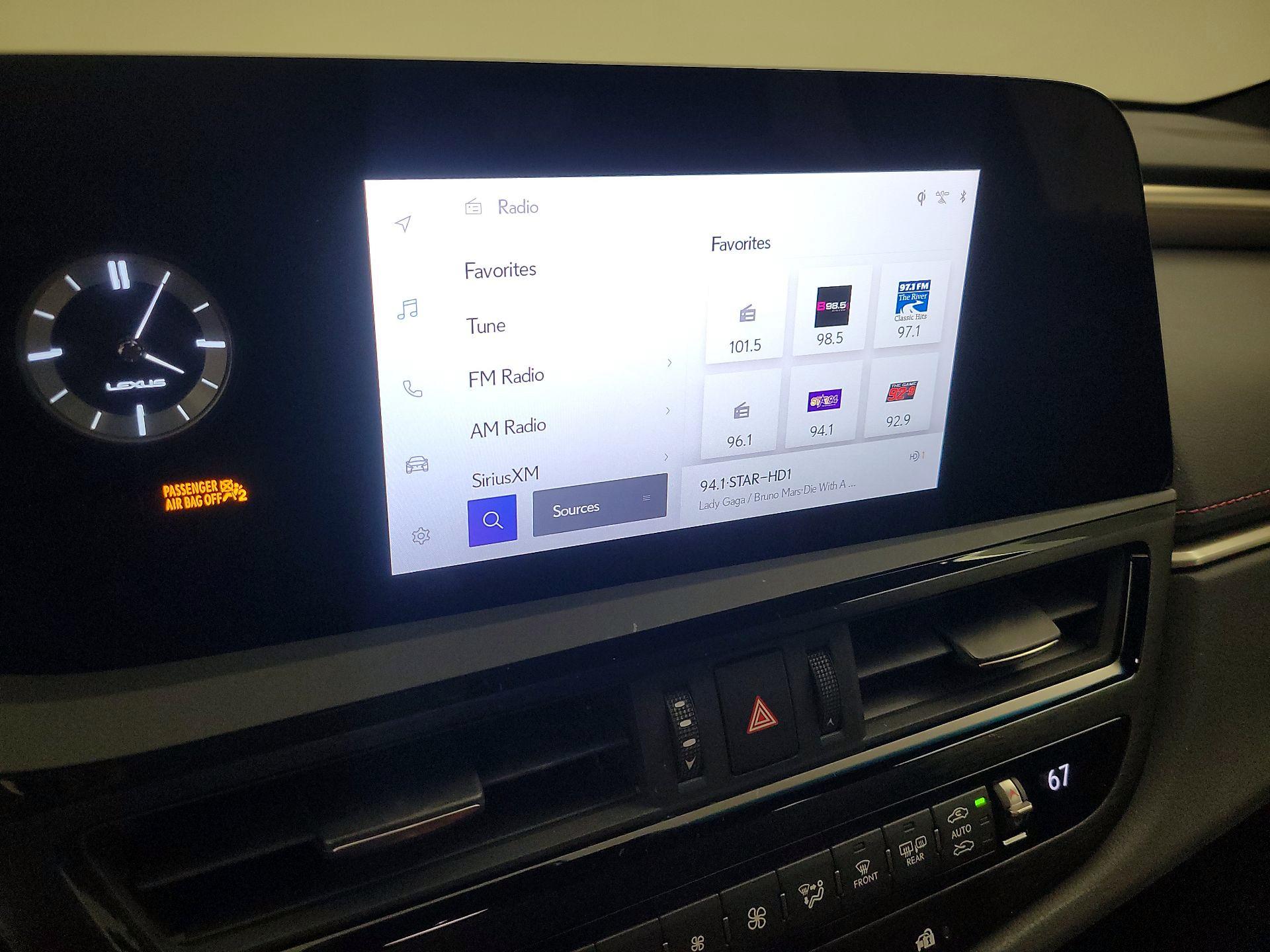 Thumbnail: 2023 Lexus ES - 15