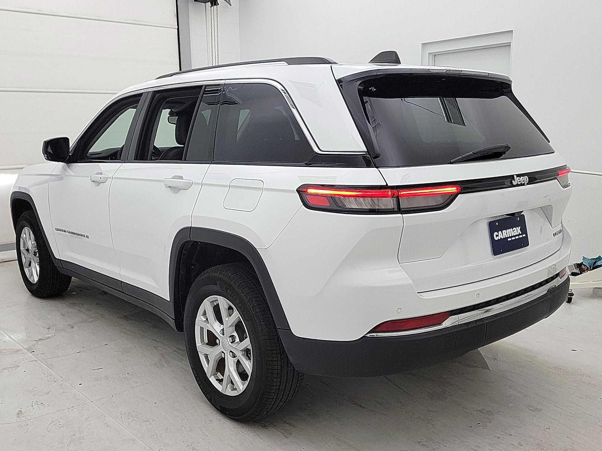 Thumbnail: 2023 Jeep Grand Cherokee - 7