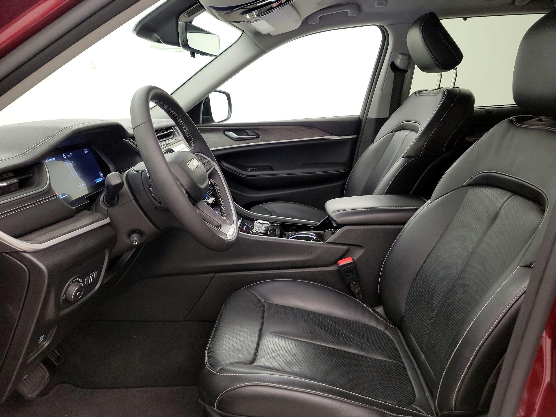 Thumbnail: 2023 Jeep Grand Cherokee - 9