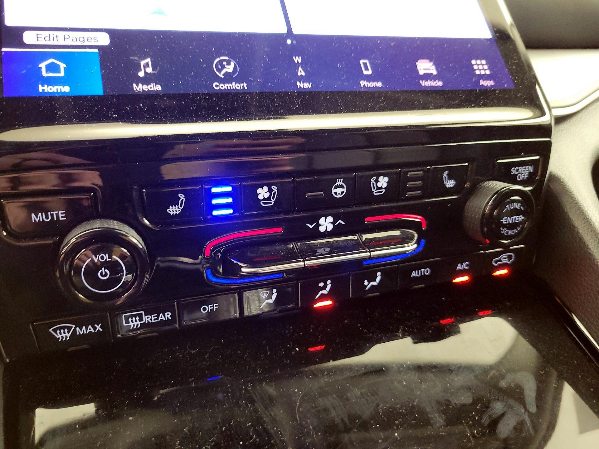 Thumbnail: 2023 Jeep Grand Cherokee - 15