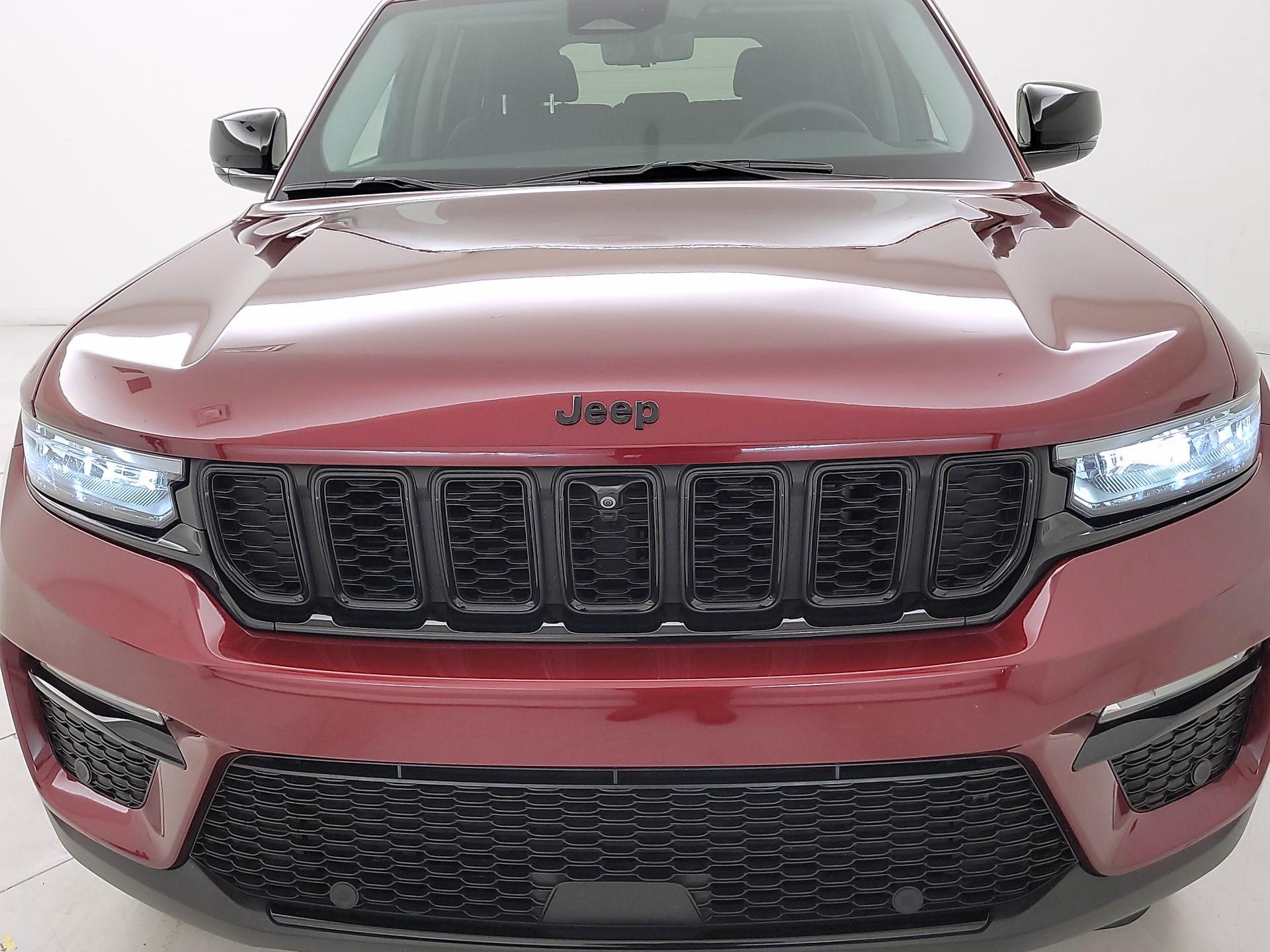 Thumbnail: 2023 Jeep Grand Cherokee - 2