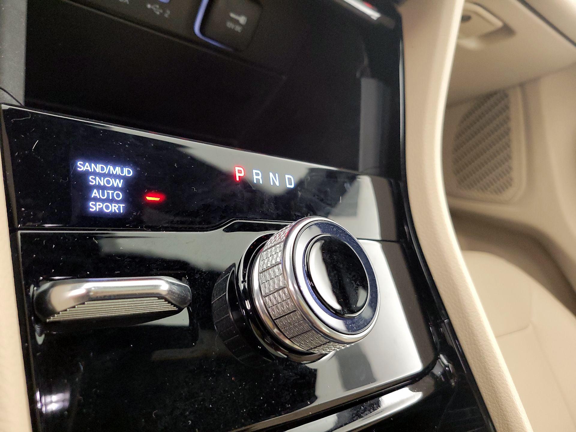 Thumbnail: 2023 Jeep Grand Cherokee - 16