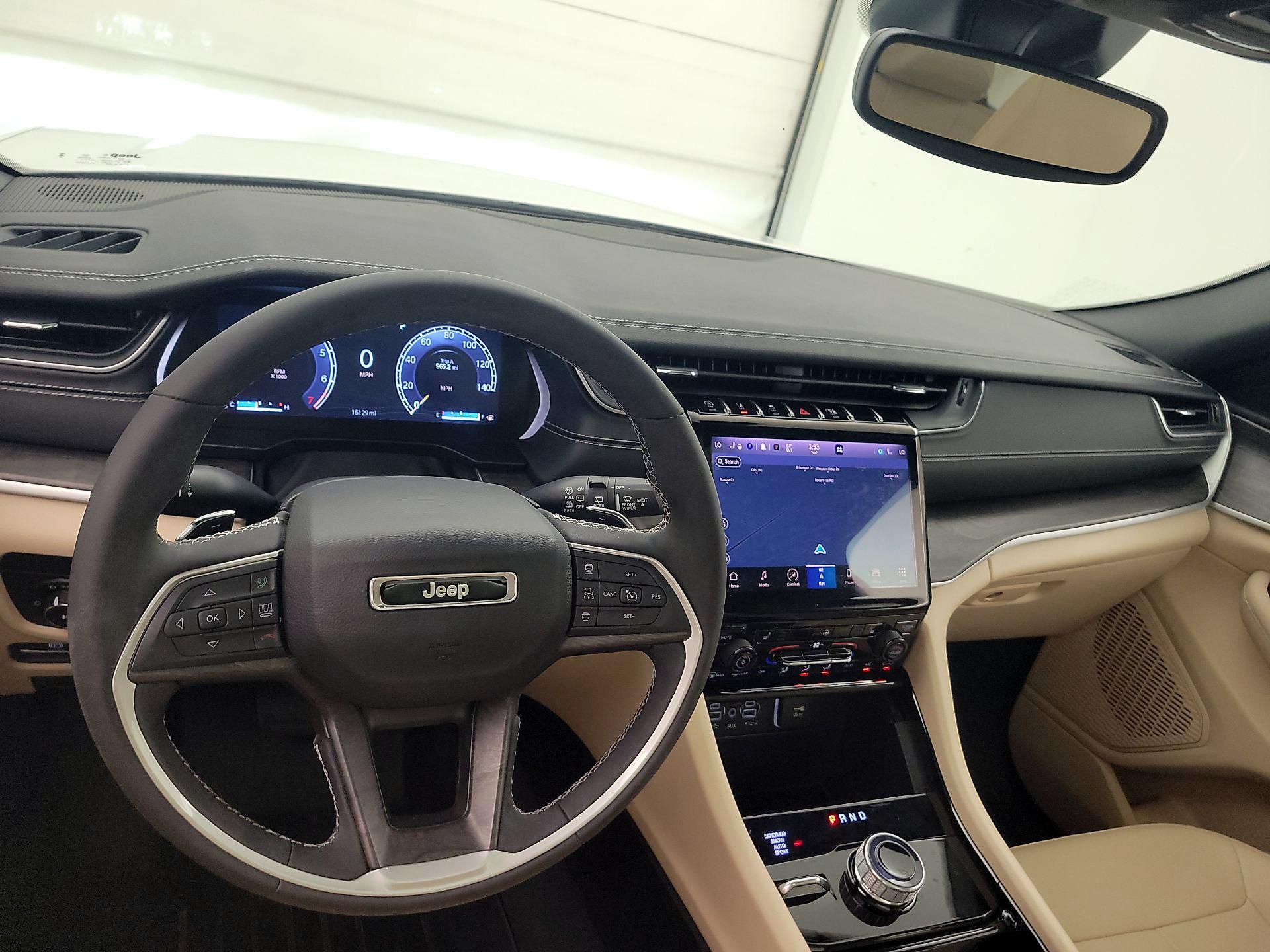 Thumbnail: 2023 Jeep Grand Cherokee - 8