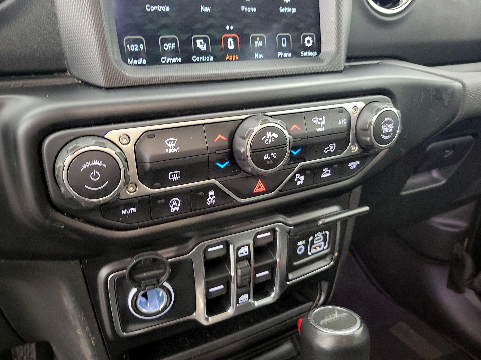 Thumbnail: 2022 Jeep Gladiator - 15