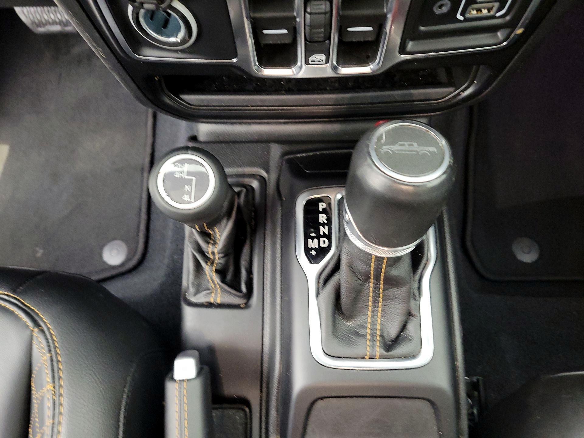 Thumbnail: 2022 Jeep Gladiator - 16