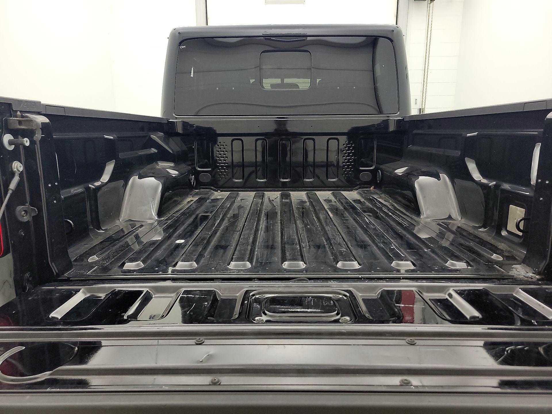 Thumbnail: 2022 Jeep Gladiator - 19