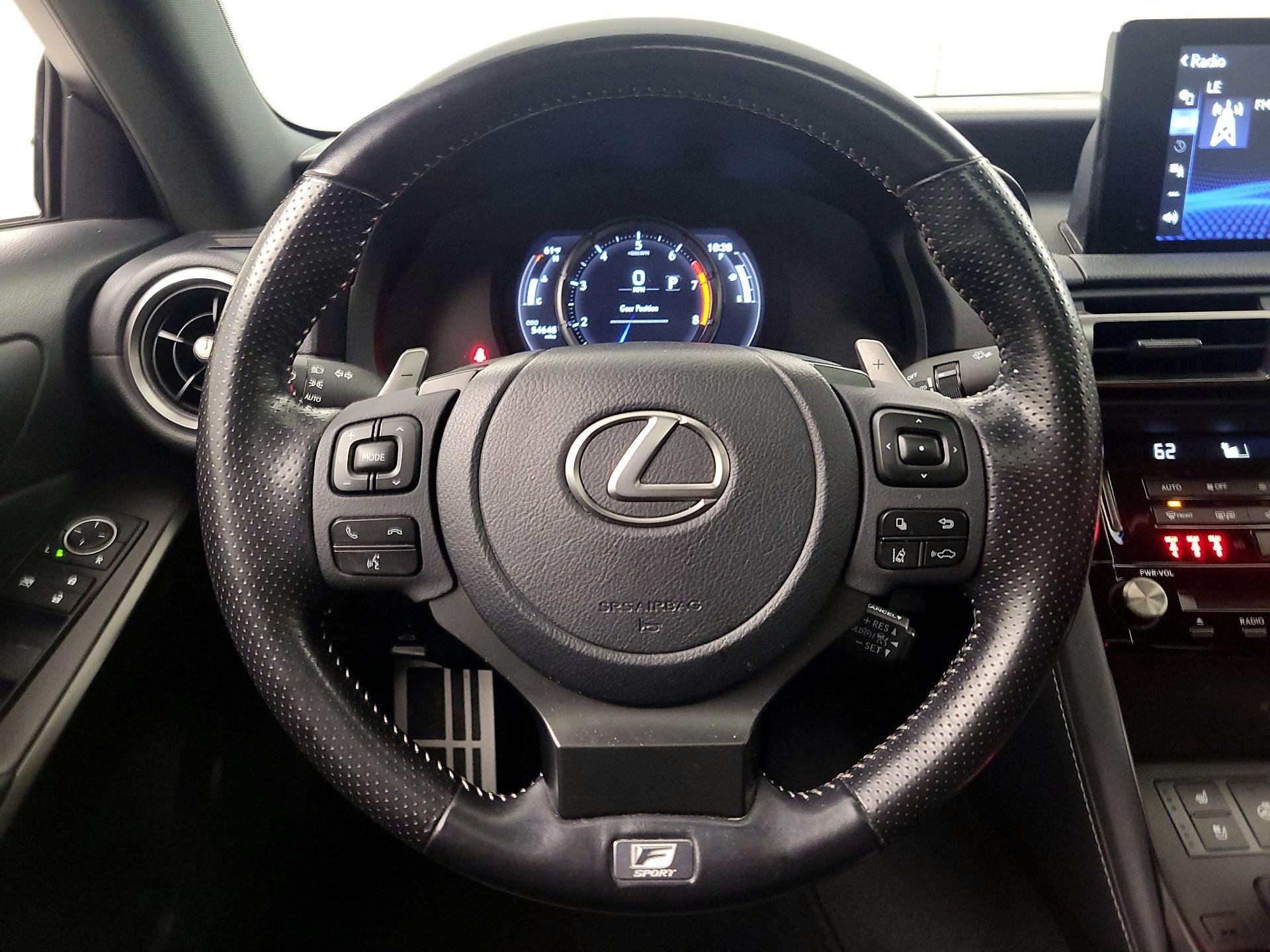 Thumbnail: 2022 Lexus IS - 10