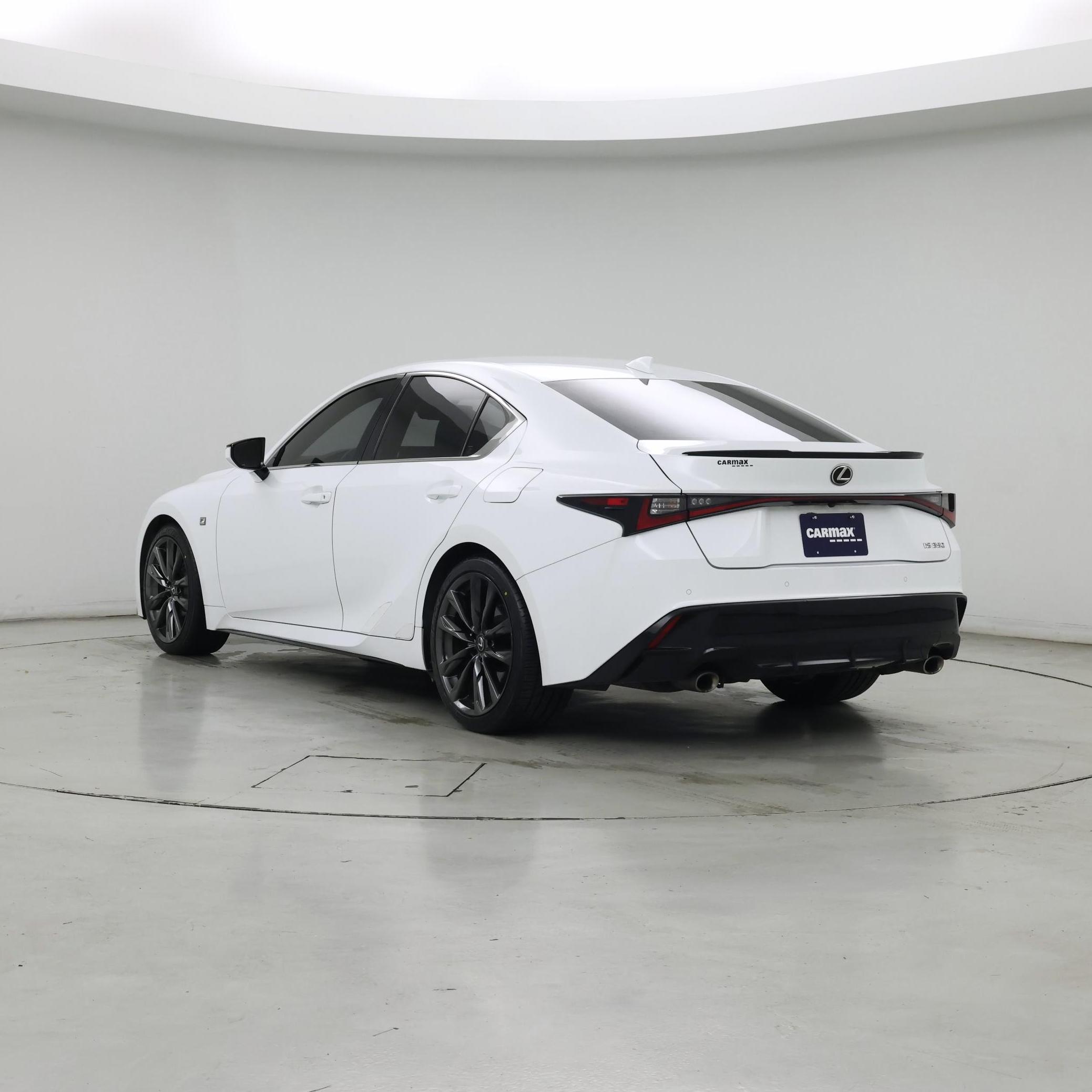 Thumbnail: 2022 Lexus IS - 2