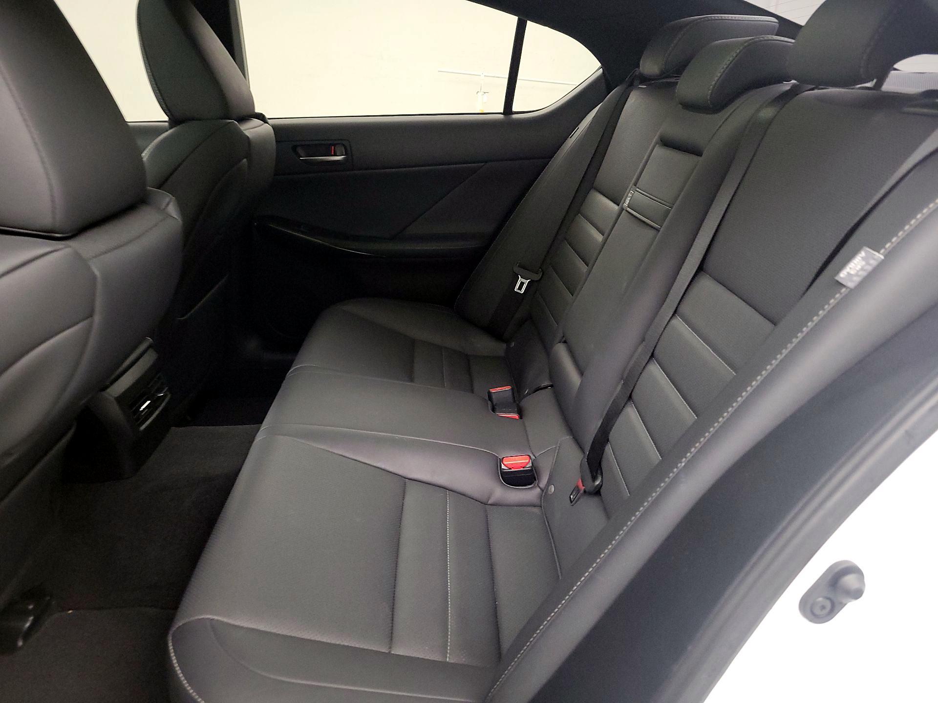 Thumbnail: 2022 Lexus IS - 20