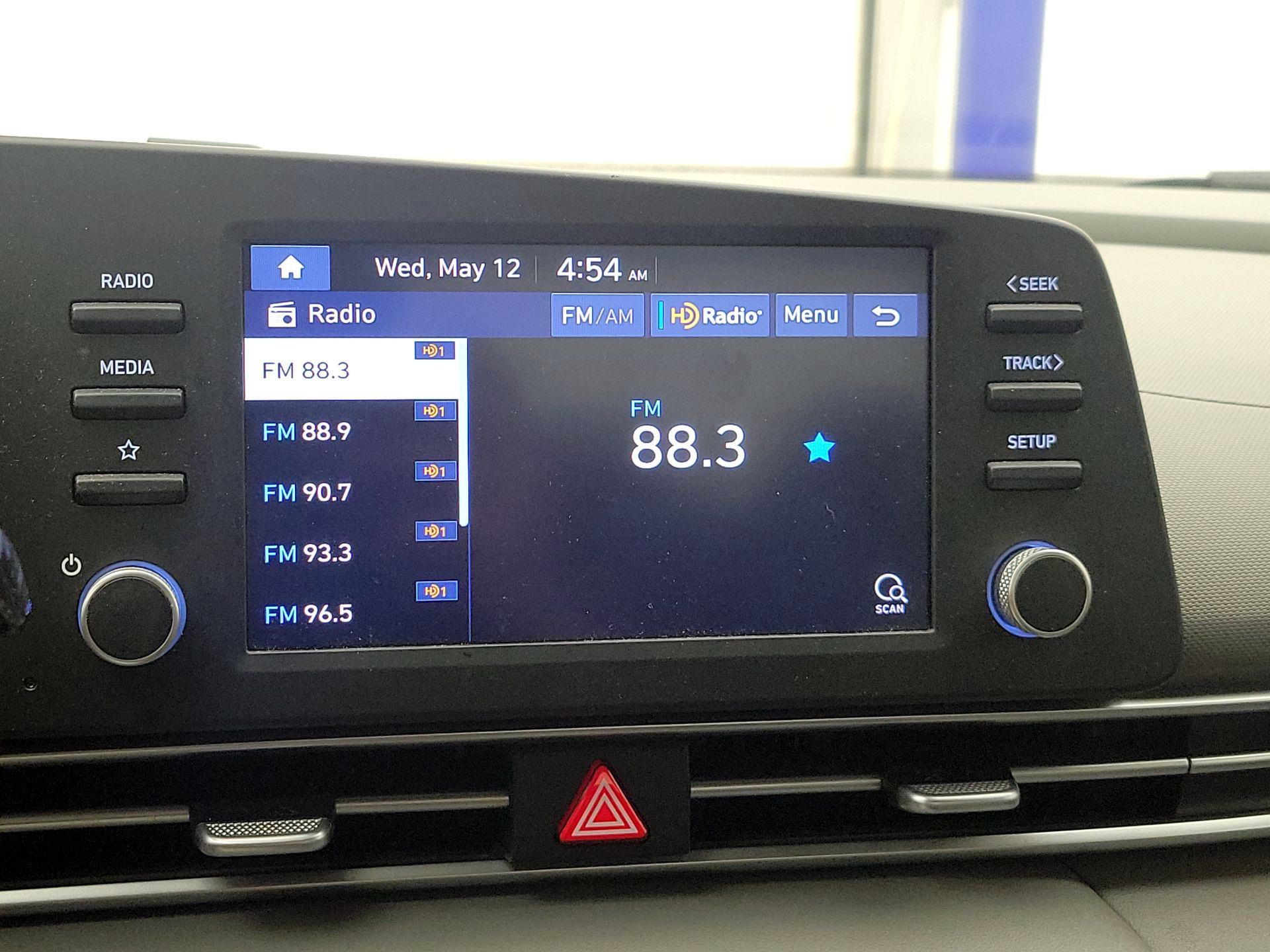 Thumbnail: 2021 Hyundai Elantra - 15