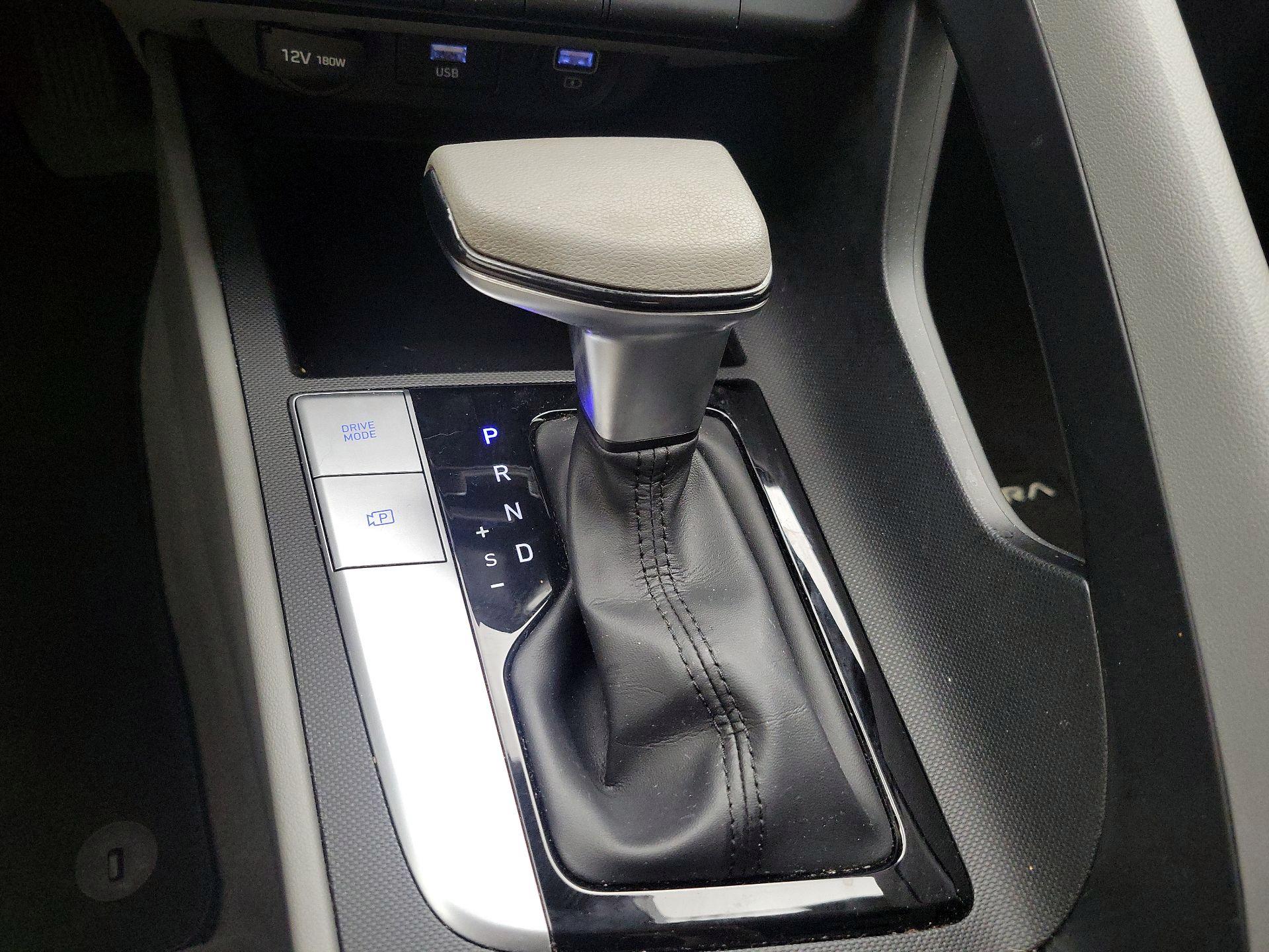 Thumbnail: 2021 Hyundai Elantra - 17