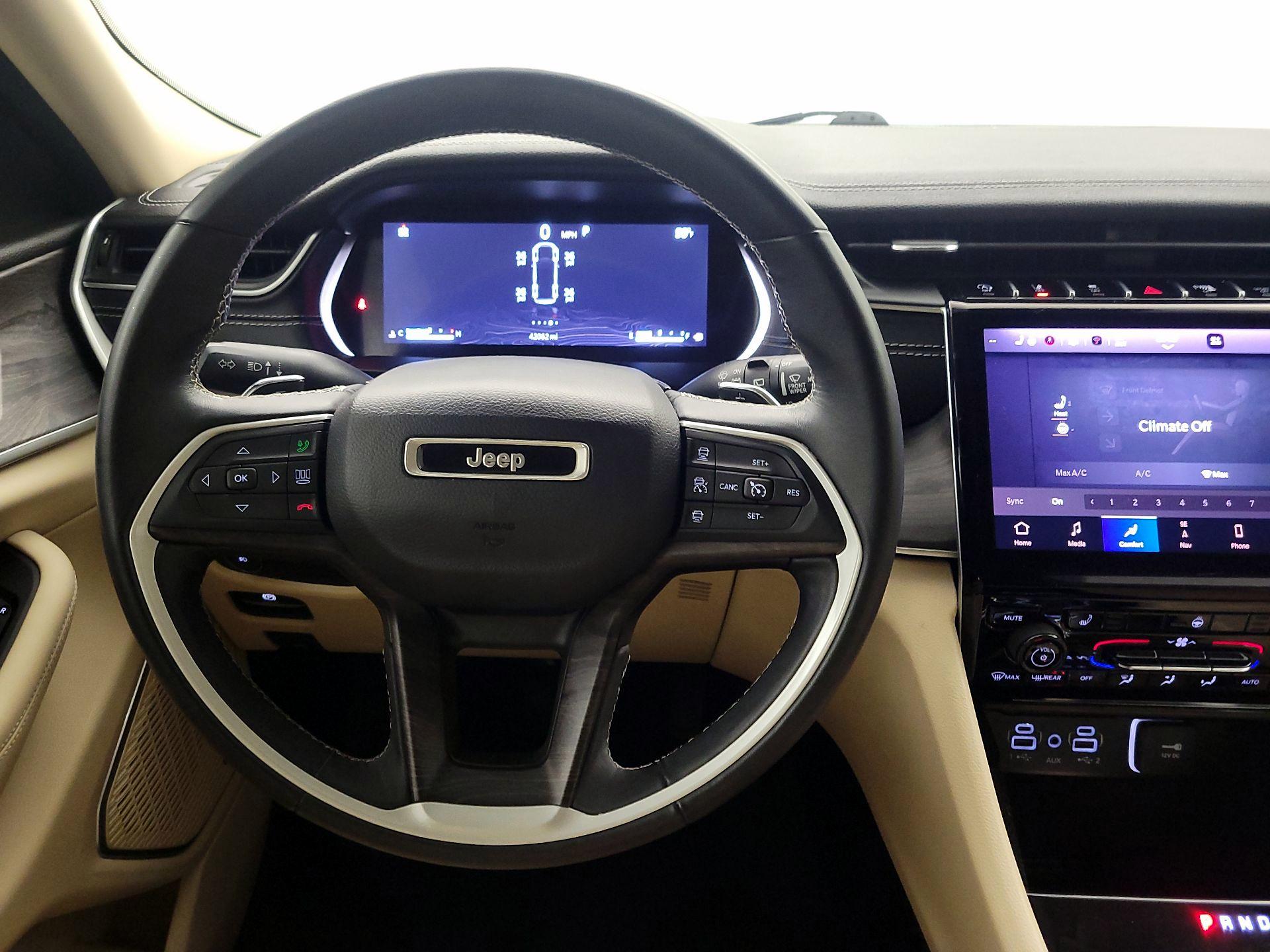 Thumbnail: 2022 Jeep Grand Cherokee - 10