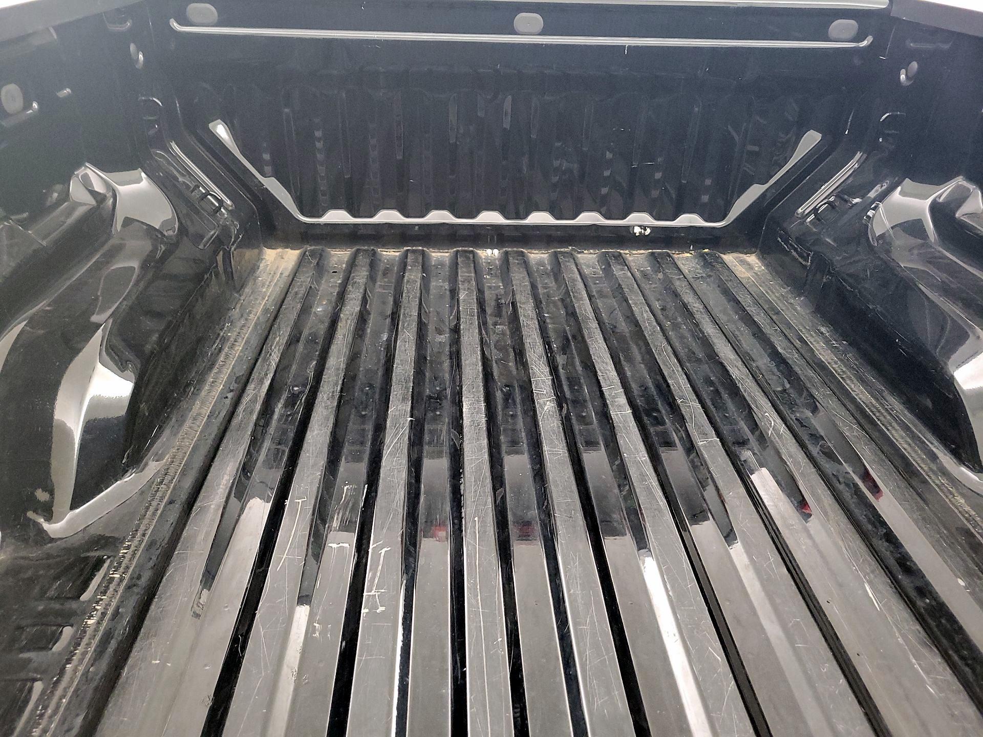 Thumbnail: 2023 Chevrolet Colorado - 19