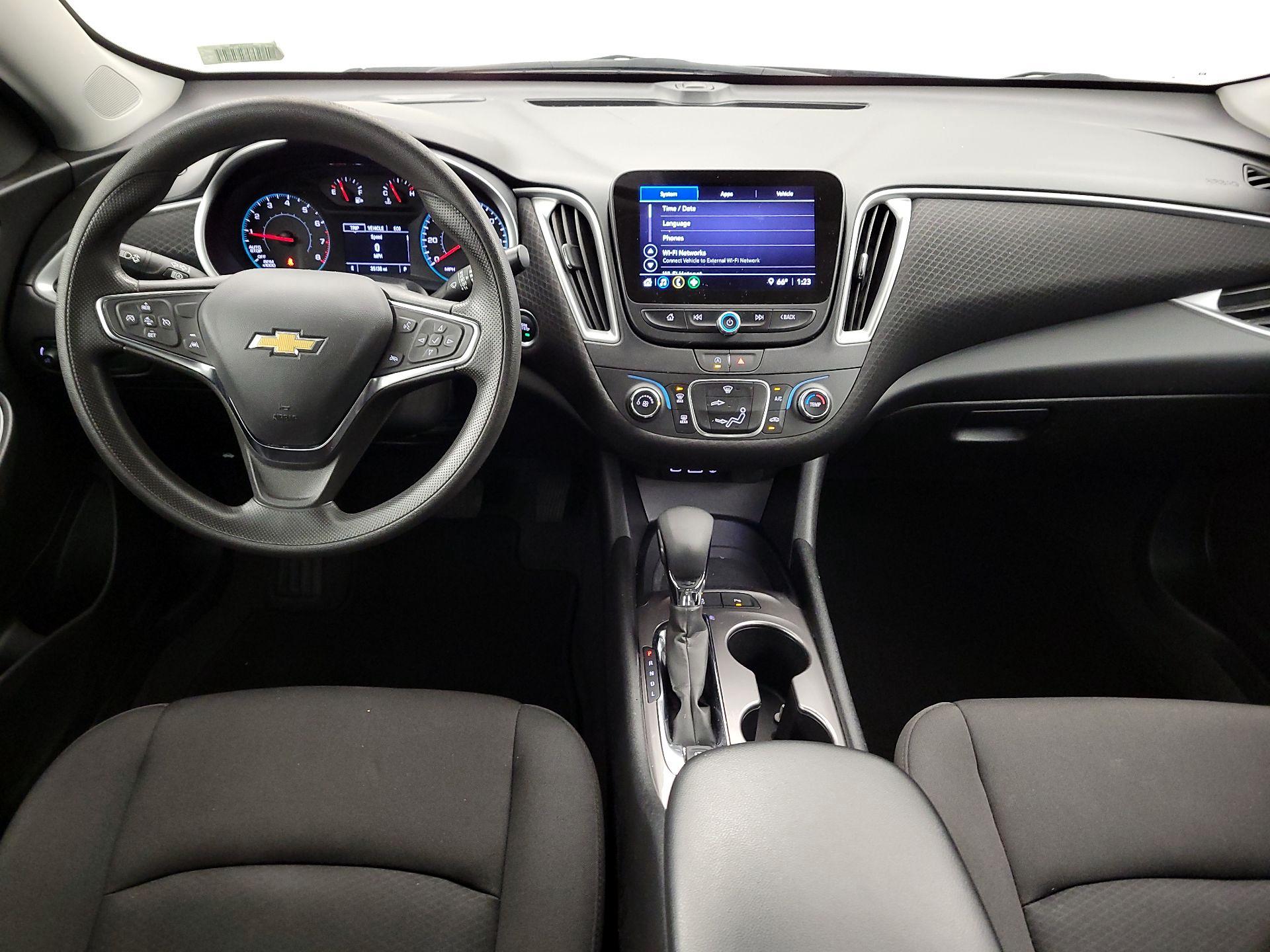 Thumbnail: 2024 Chevrolet Malibu - 9