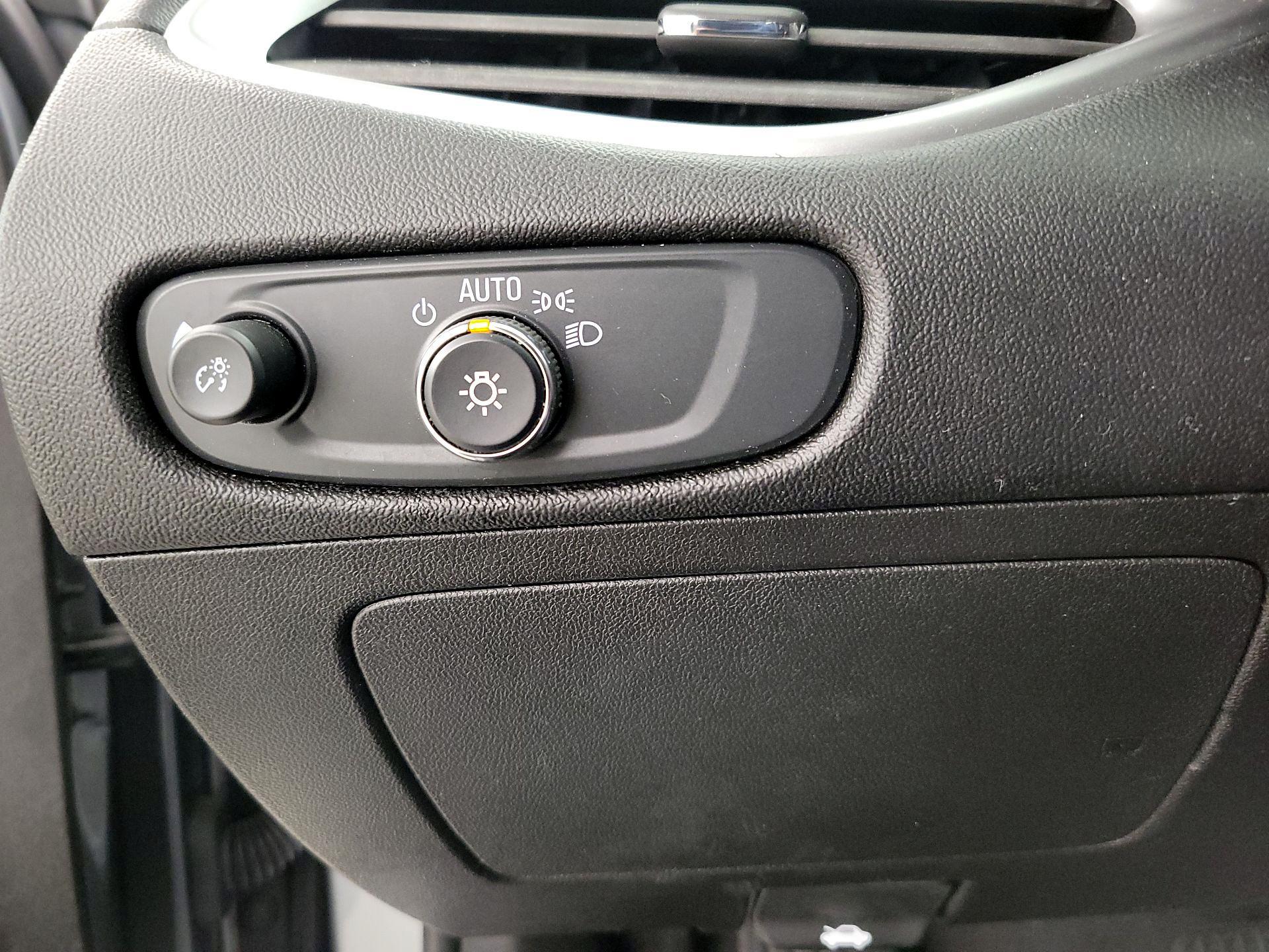 Thumbnail: 2024 Chevrolet Malibu - 13