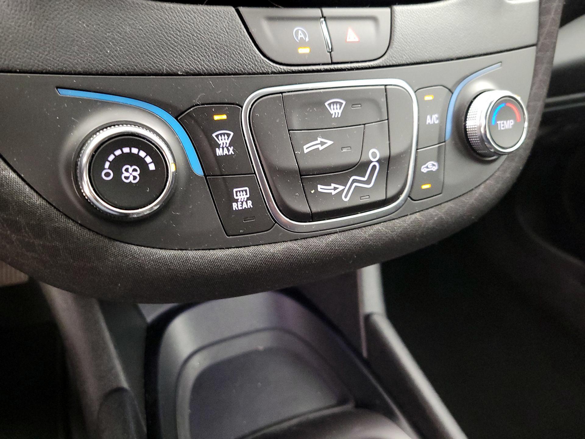 Thumbnail: 2024 Chevrolet Malibu - 16