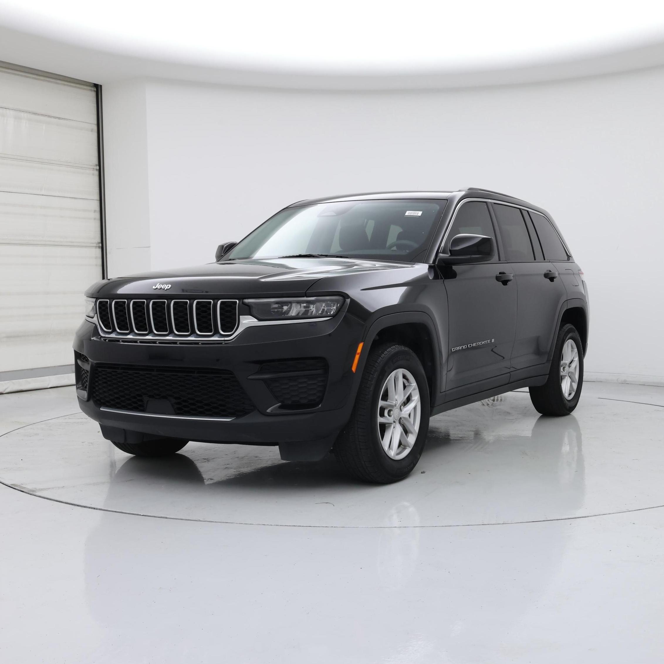 Thumbnail: 2023 Jeep Grand Cherokee - 4