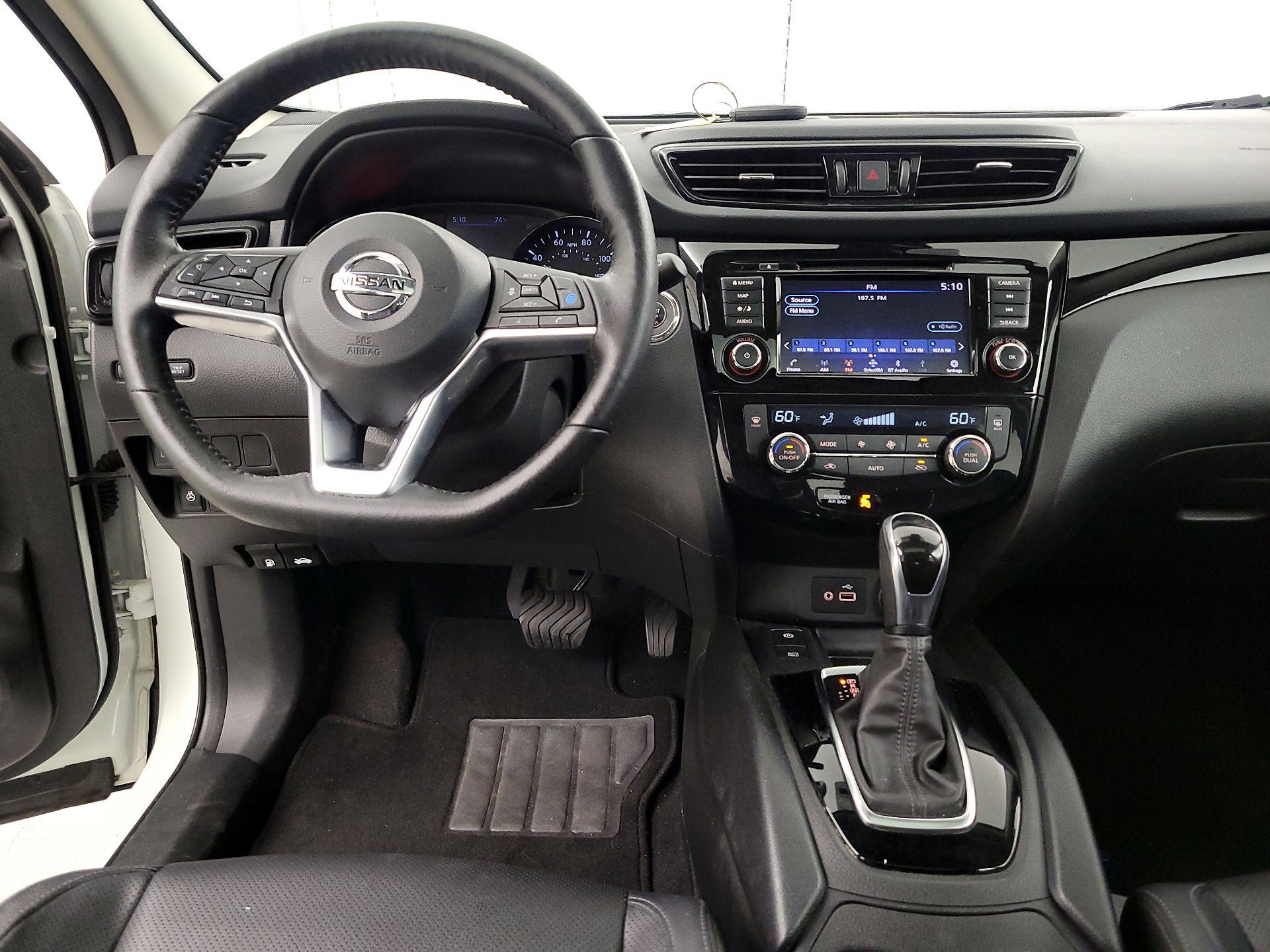 Thumbnail: 2022 Nissan Rogue Sport - 9