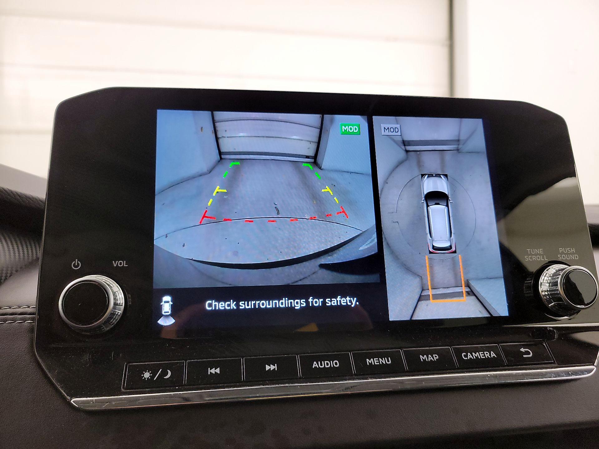 Thumbnail: 2024 Mitsubishi Outlander - 13