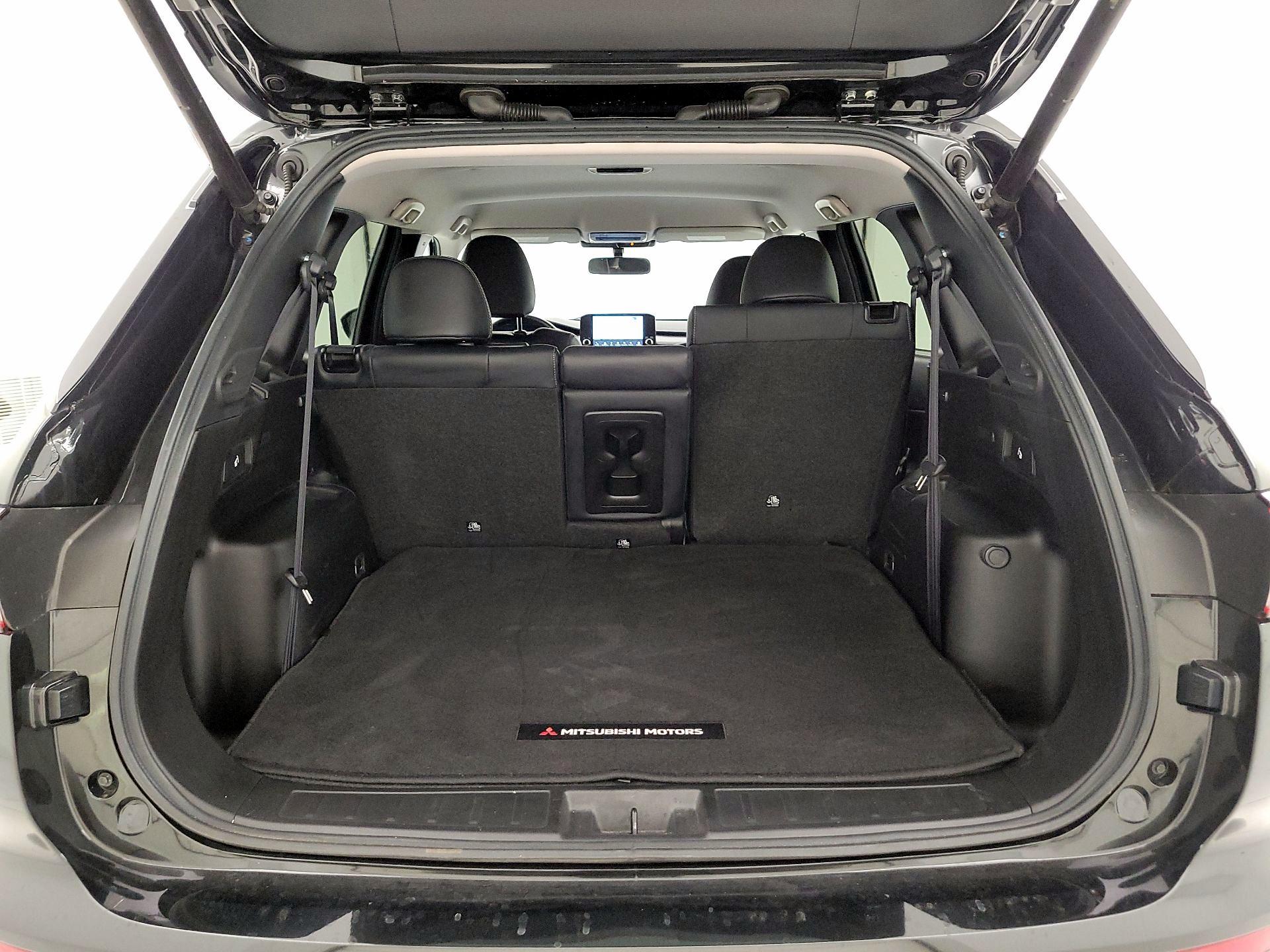 Thumbnail: 2024 Mitsubishi Outlander - 19