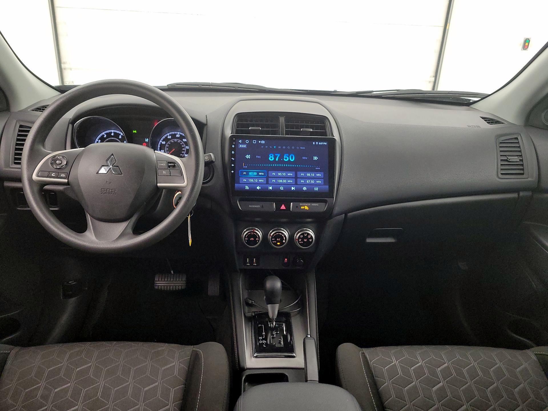 Thumbnail: 2021 Mitsubishi Outlander Sport - 9