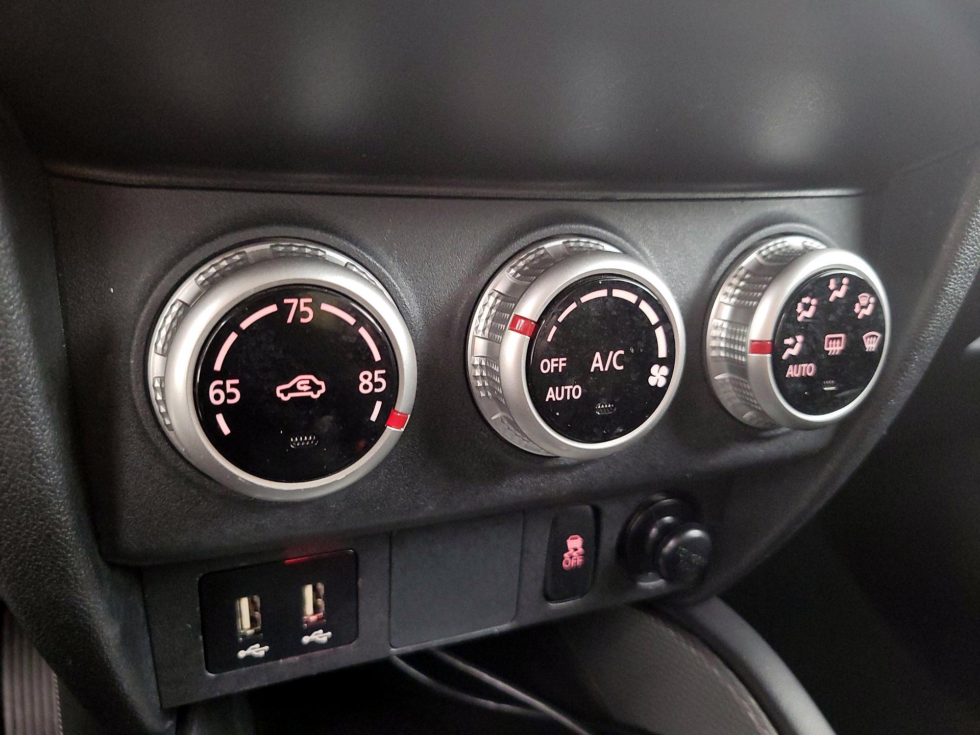 Thumbnail: 2021 Mitsubishi Outlander Sport - 16