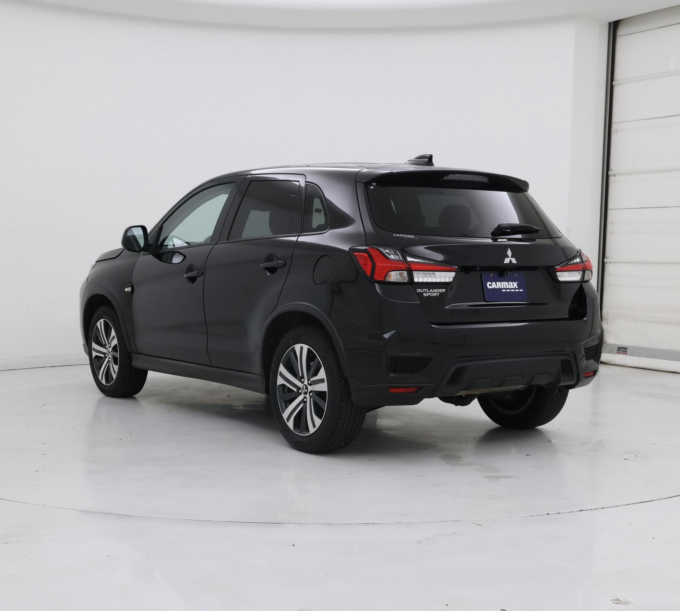 Thumbnail: 2021 Mitsubishi Outlander Sport - 2